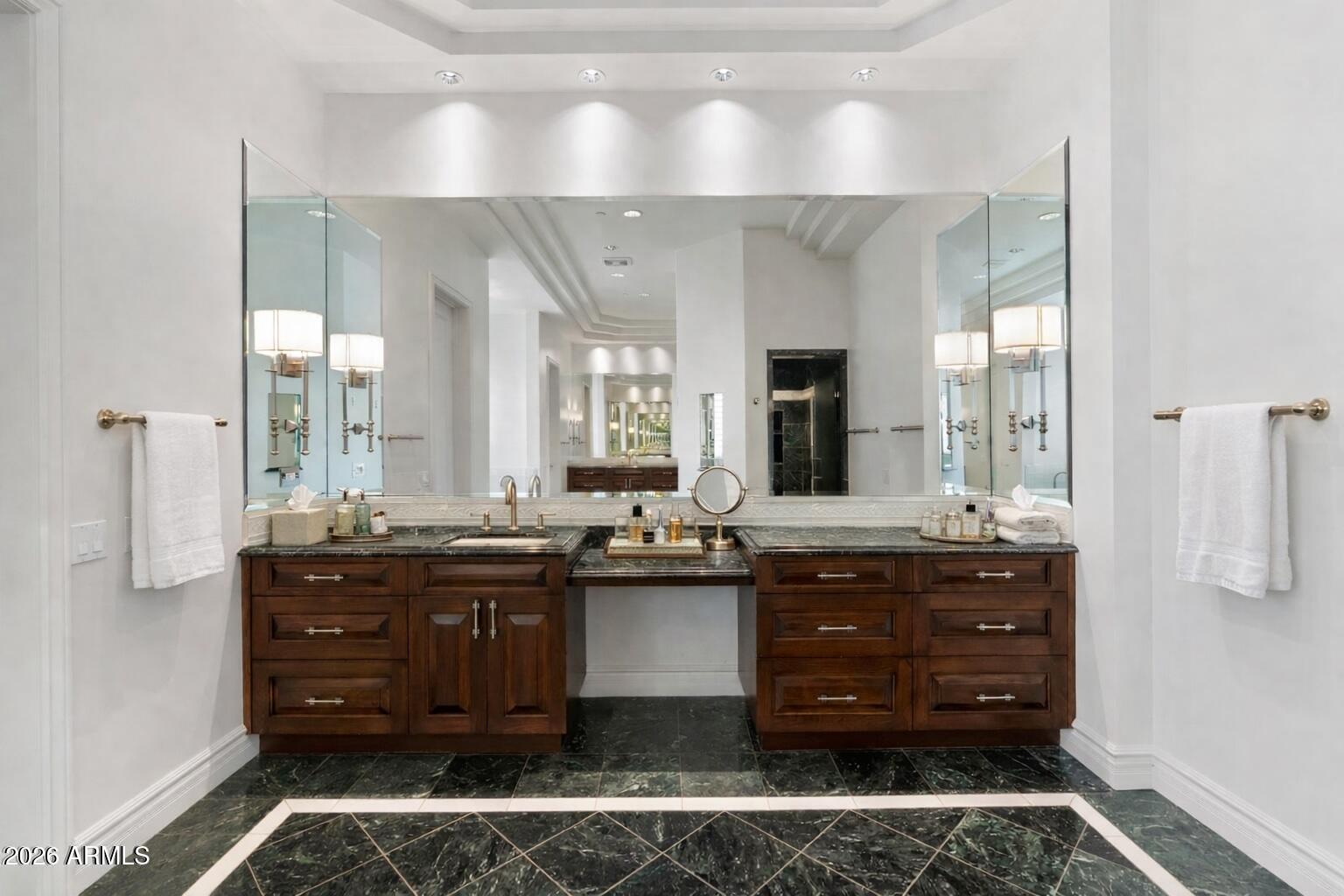 10163 E HUALAPAI Drive