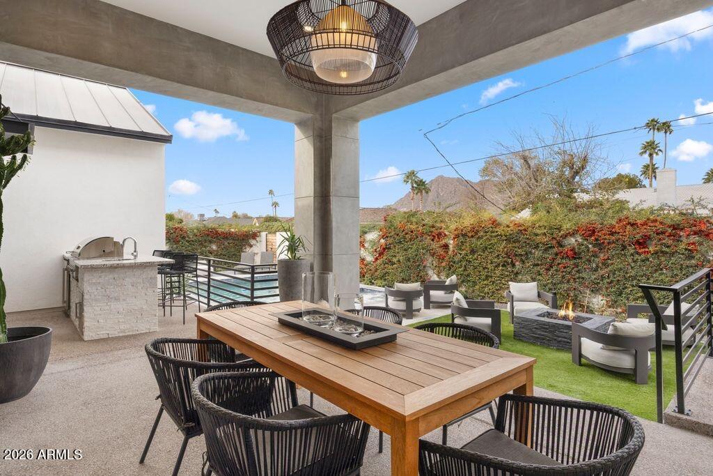 6416 E CALLE CAMELIA