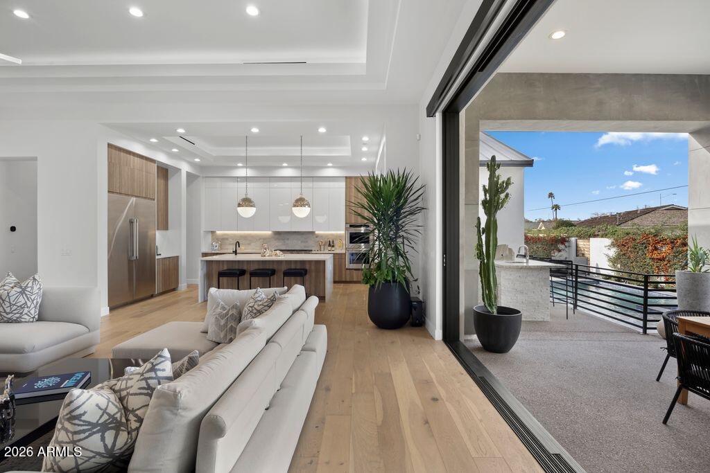 6416 E CALLE CAMELIA