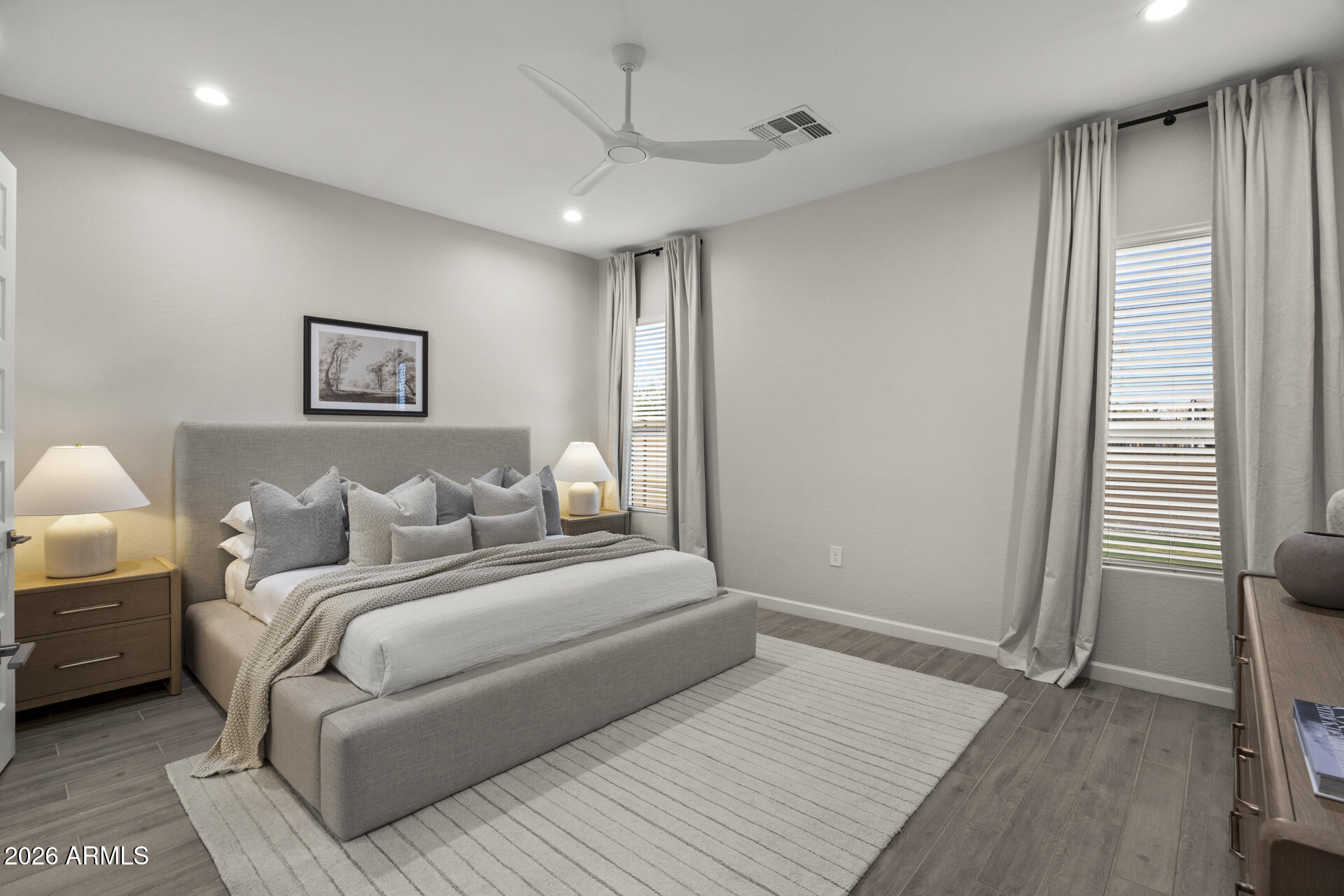 5954 E CAT BALUE Drive