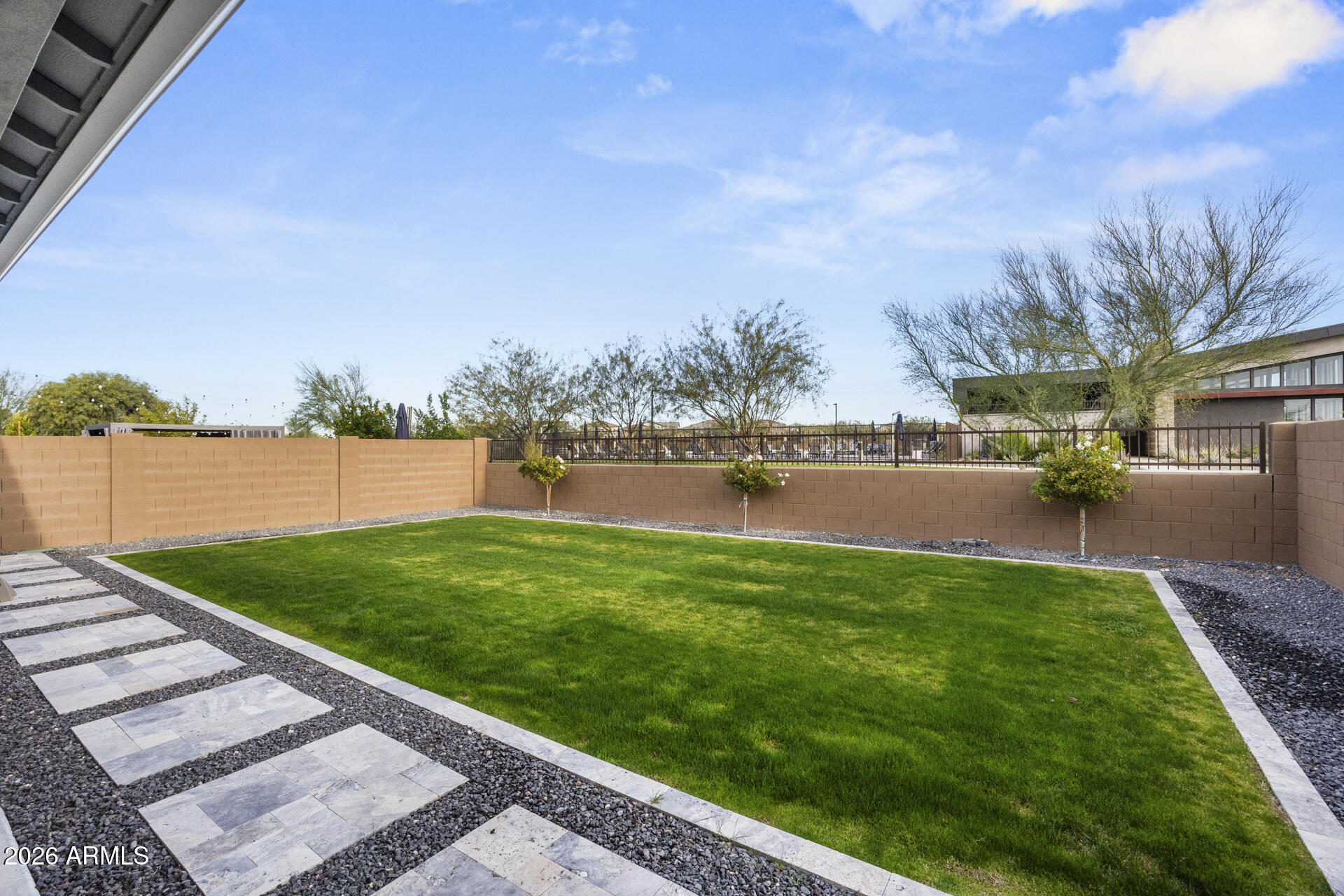 5954 E CAT BALUE Drive