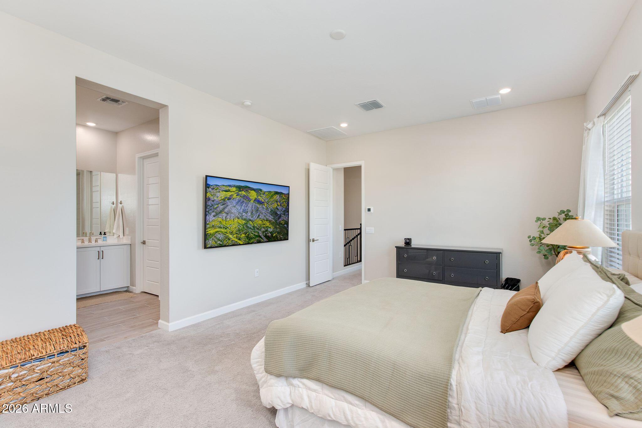 5010 E ANDERSON Drive