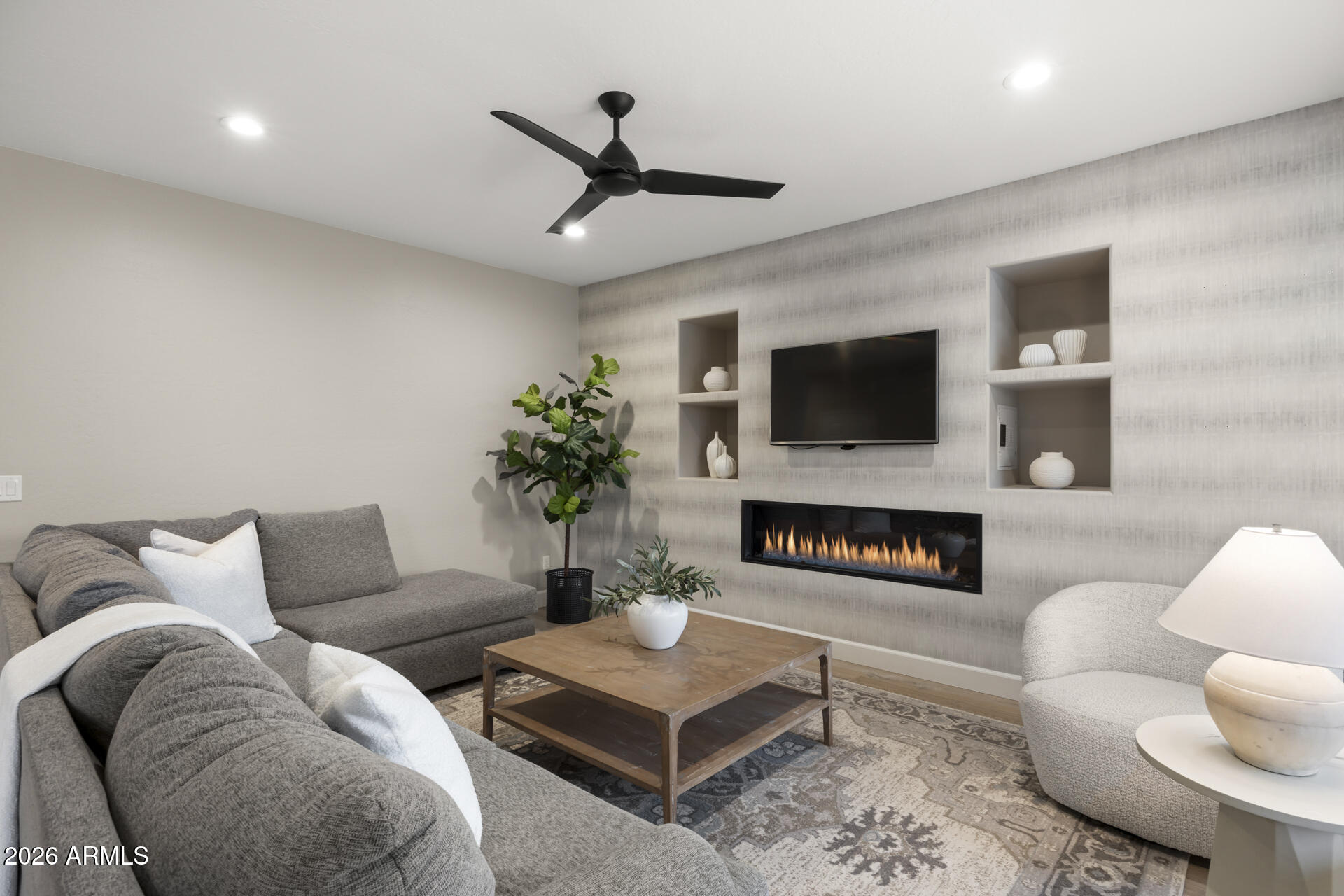 10532 E FIREWHEEL Drive