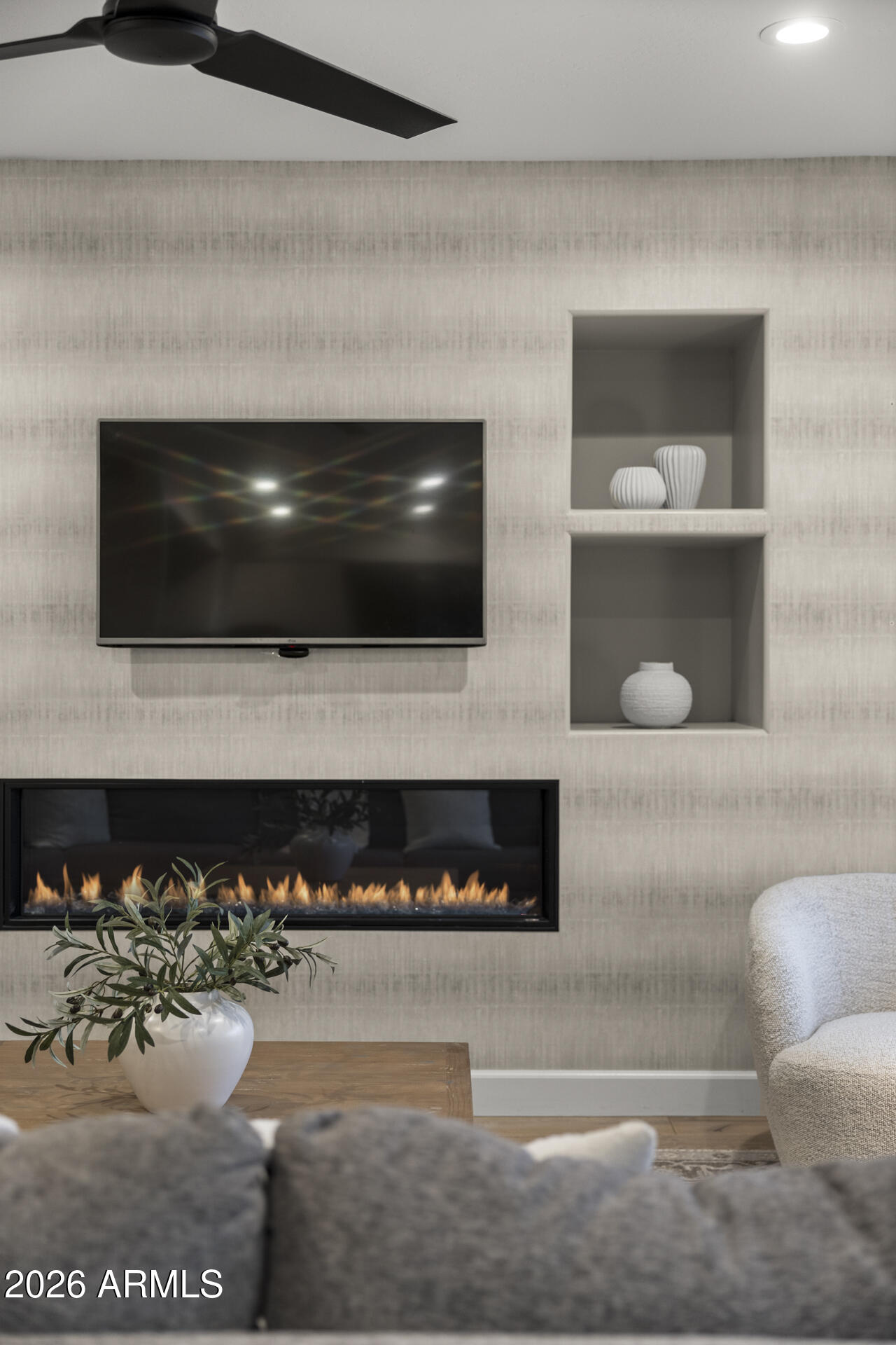 10532 E FIREWHEEL Drive