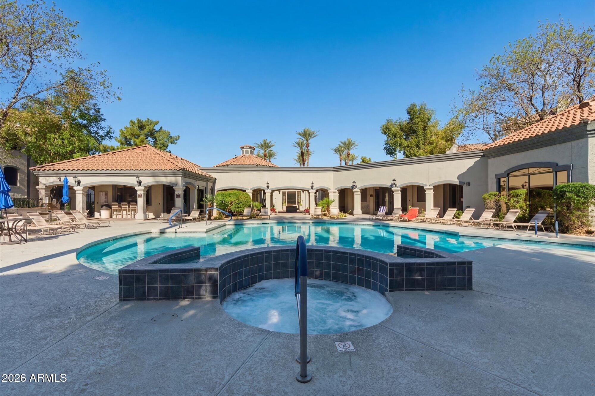 15095 N THOMPSON PEAK Parkway 1044