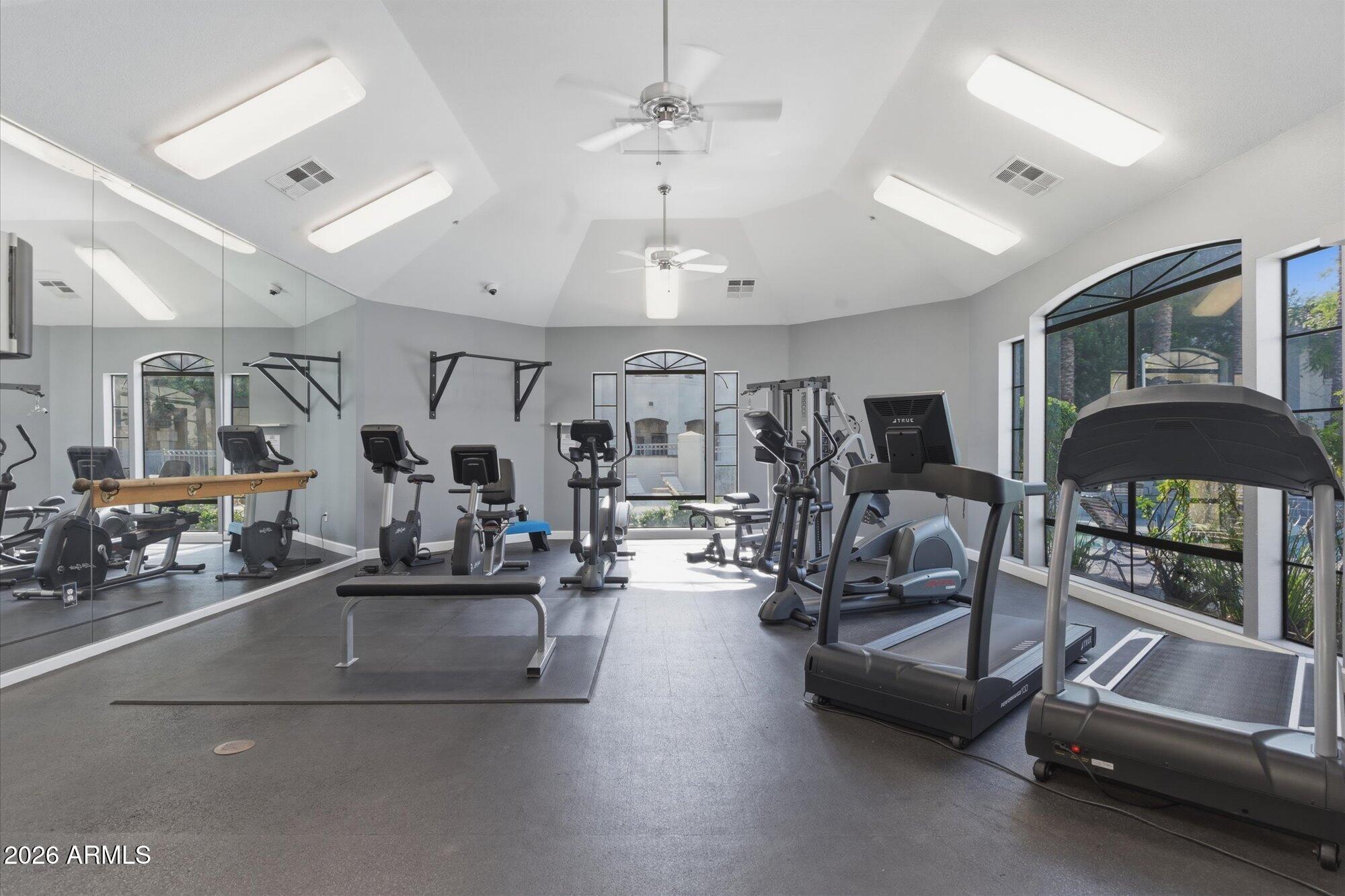 15095 N THOMPSON PEAK Parkway 1044