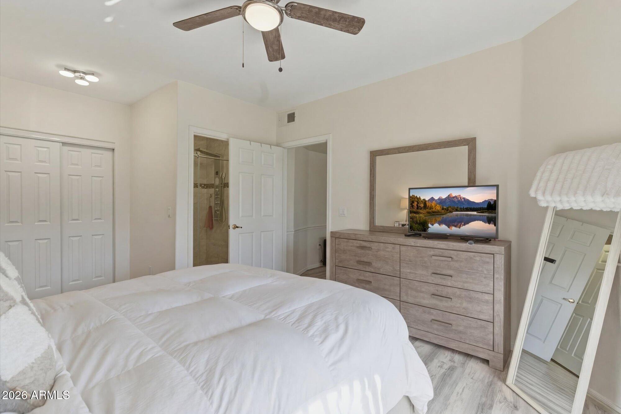 15095 N THOMPSON PEAK Parkway 1044