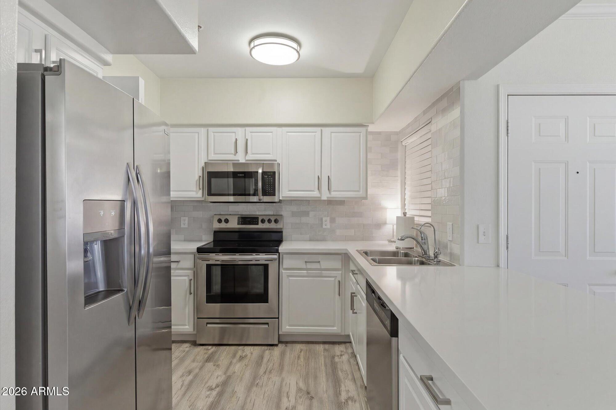 15095 N THOMPSON PEAK Parkway 1044