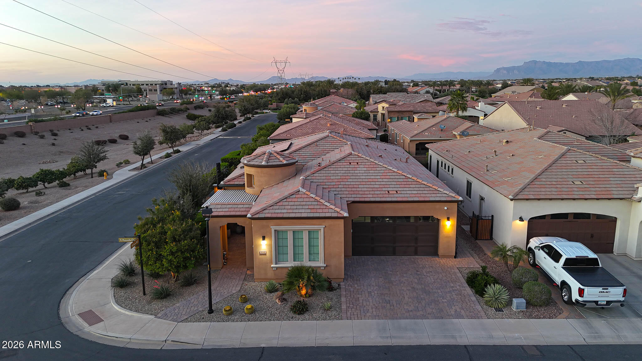 64 E KENNEDIA Drive