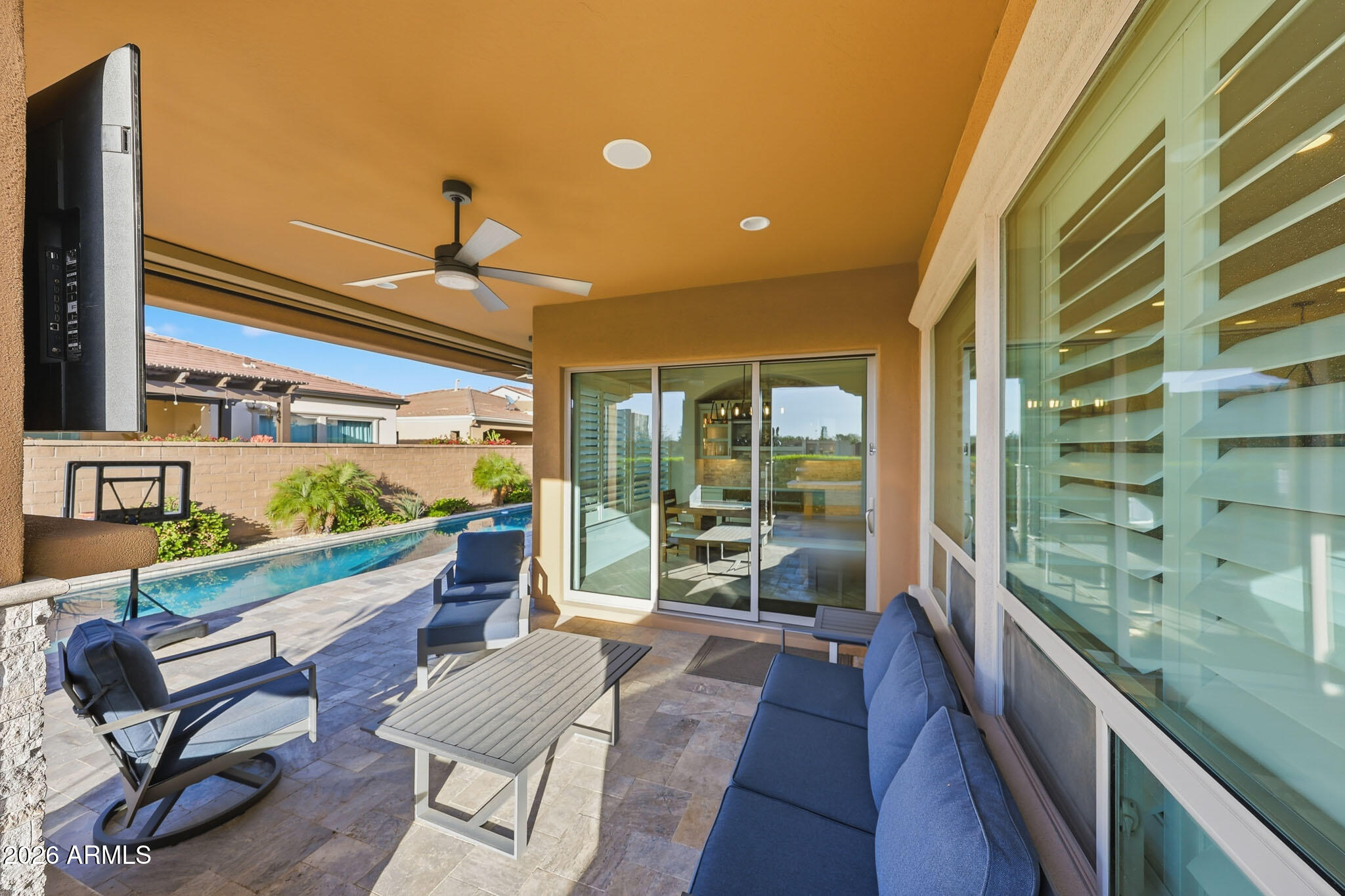 64 E KENNEDIA Drive