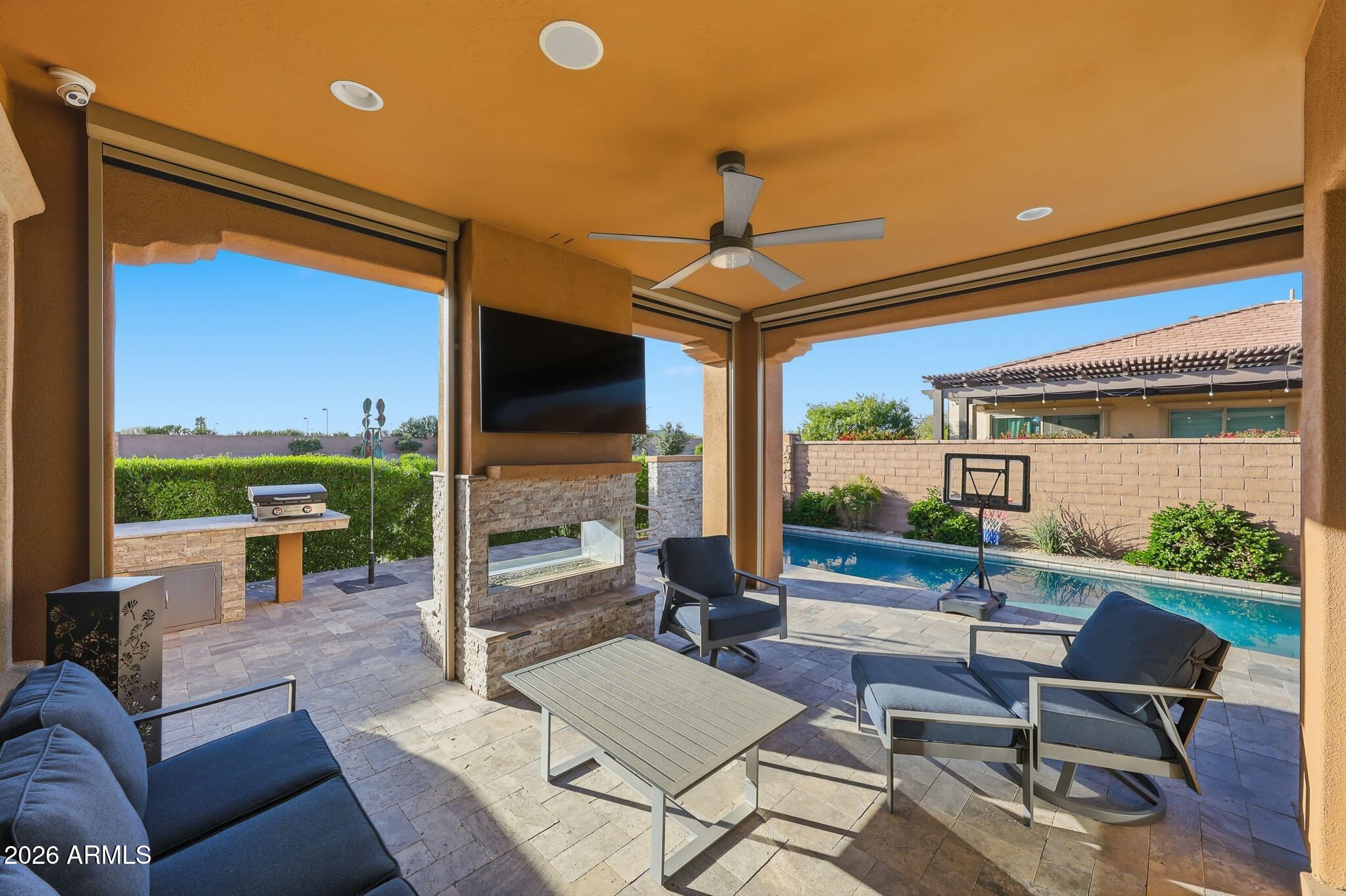 64 E KENNEDIA Drive