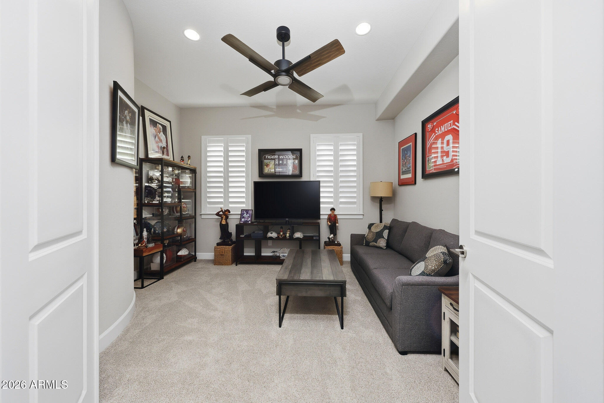 64 E KENNEDIA Drive
