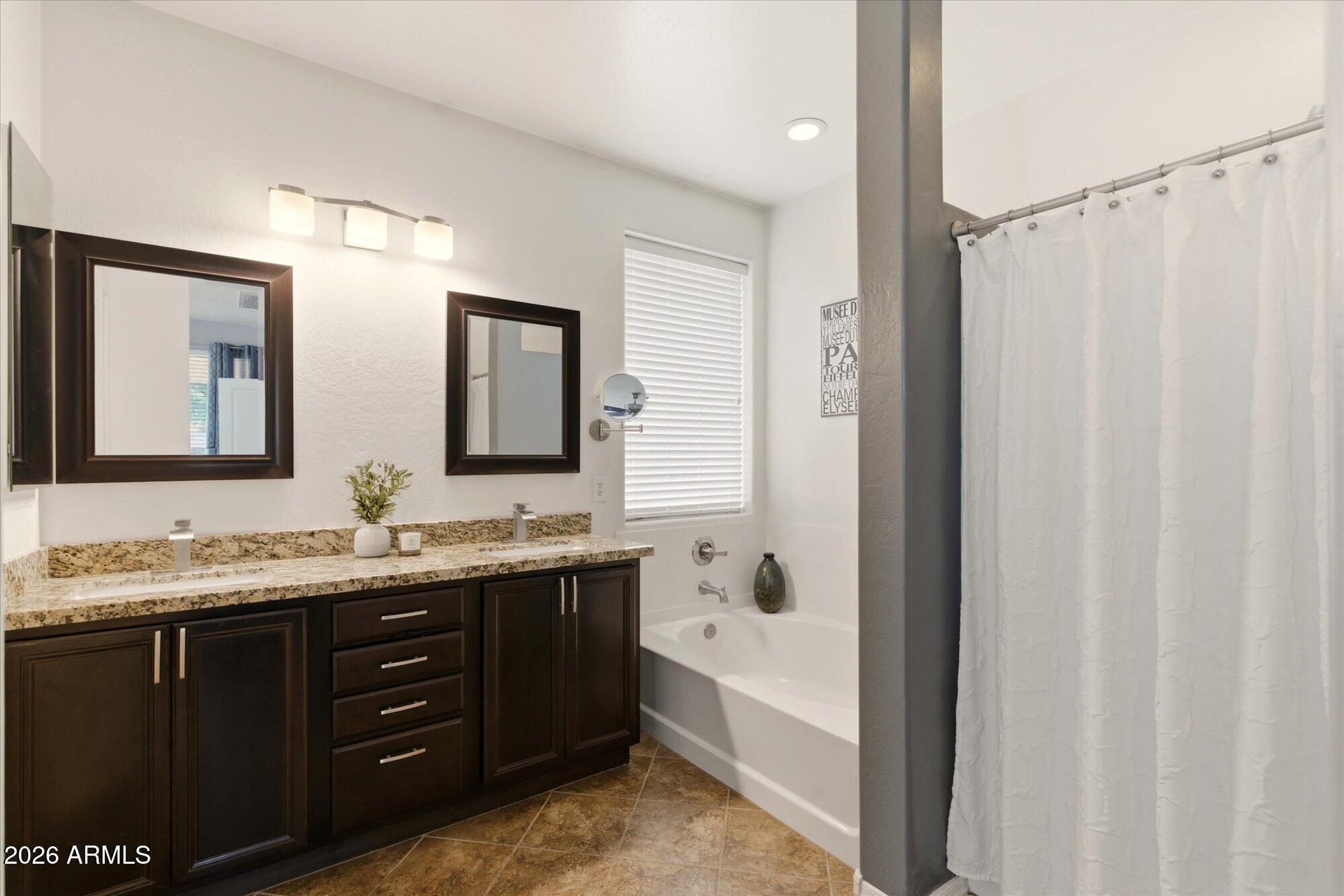 1737 W SEAGULL Court