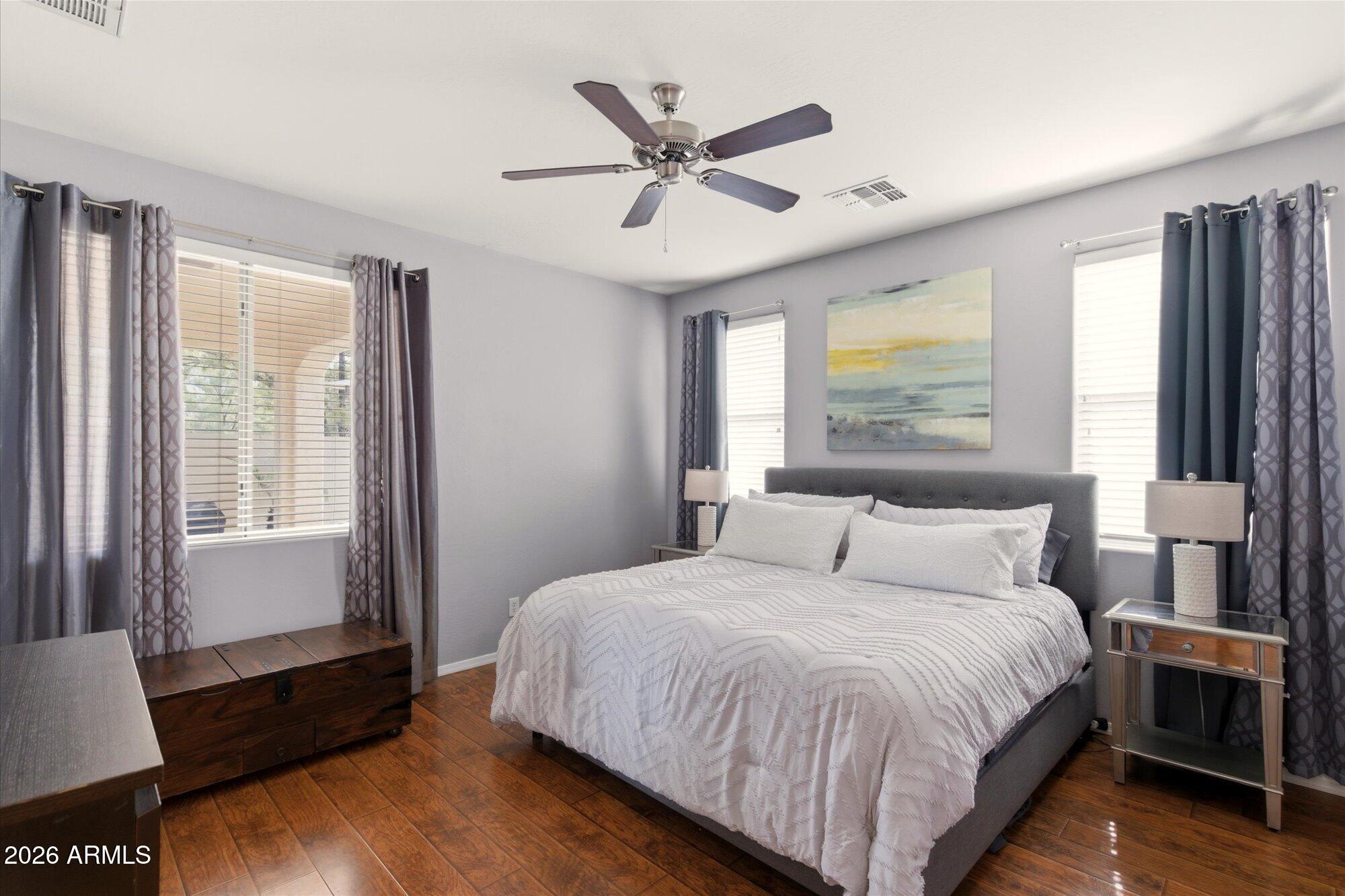 1737 W SEAGULL Court