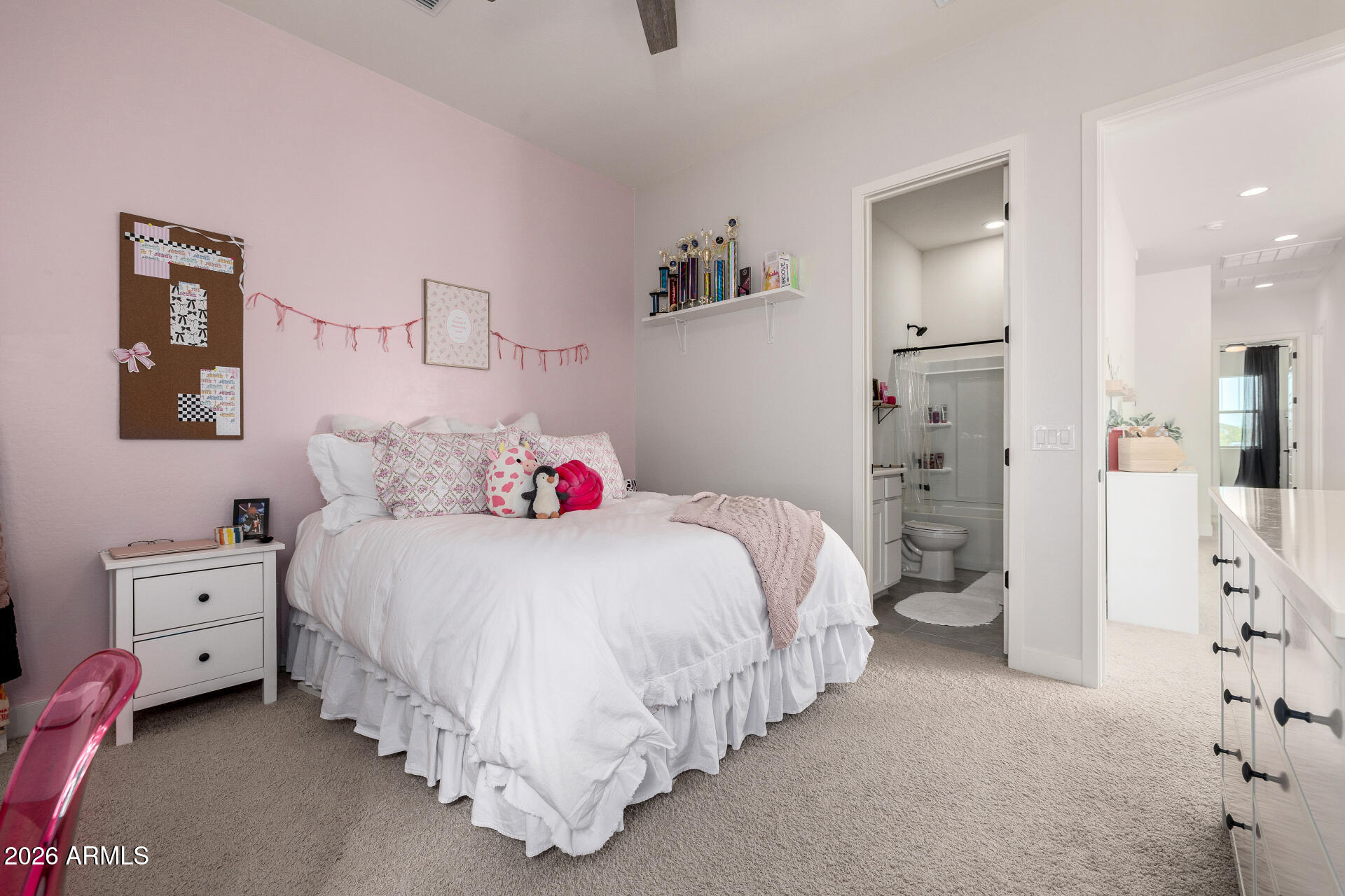 18418 W MEDLOCK Drive