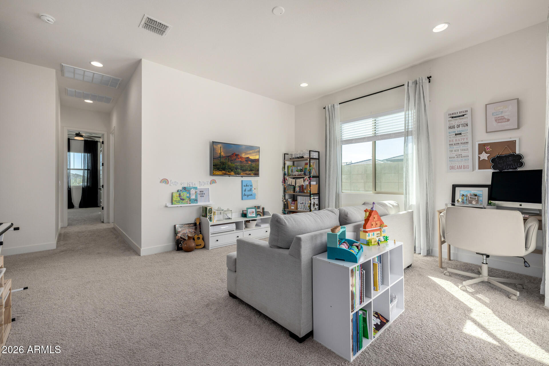 18418 W MEDLOCK Drive