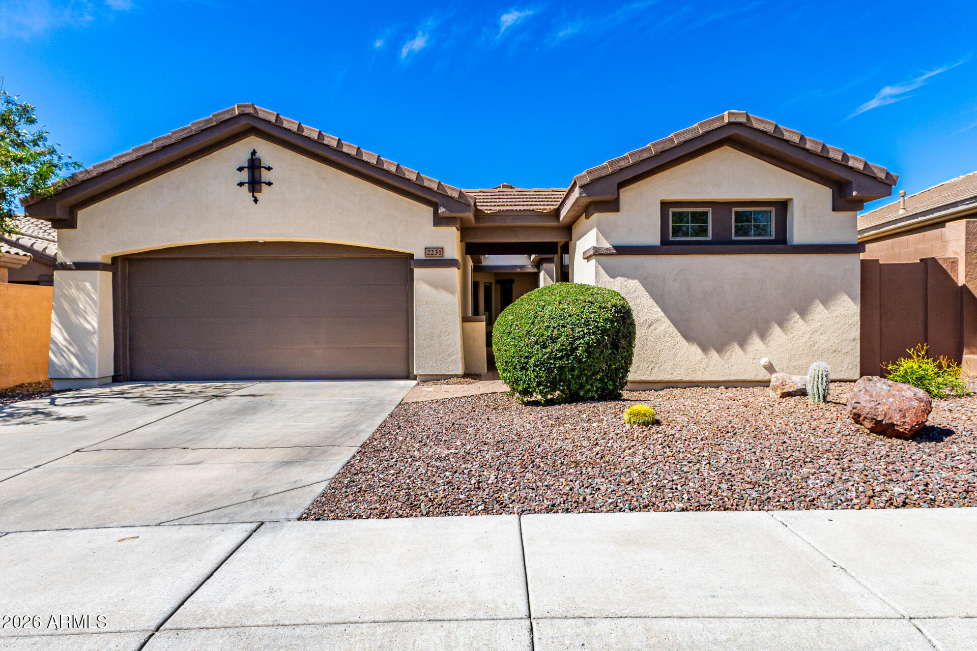 2231 W VALHALLA Court