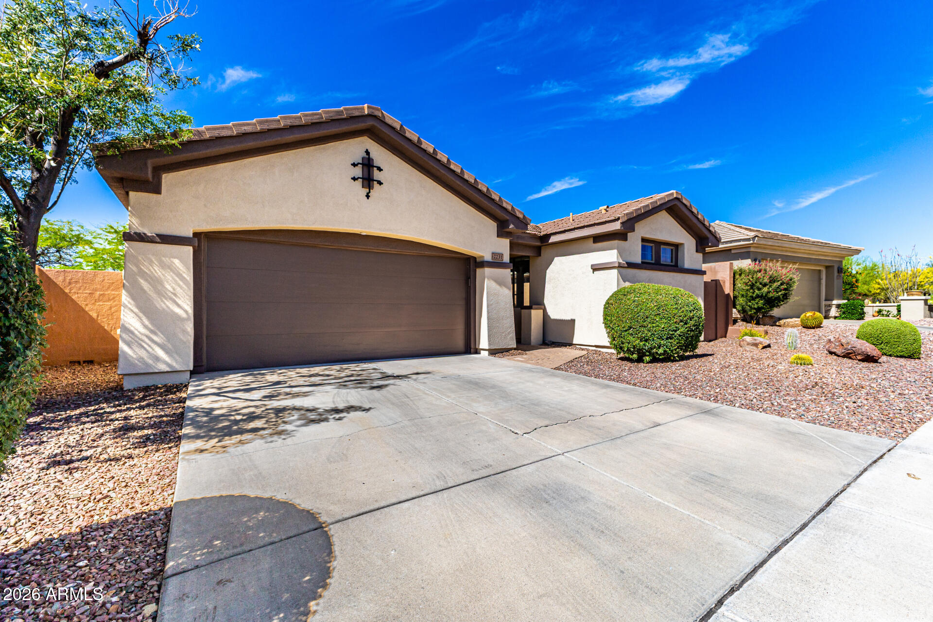 2231 W VALHALLA Court