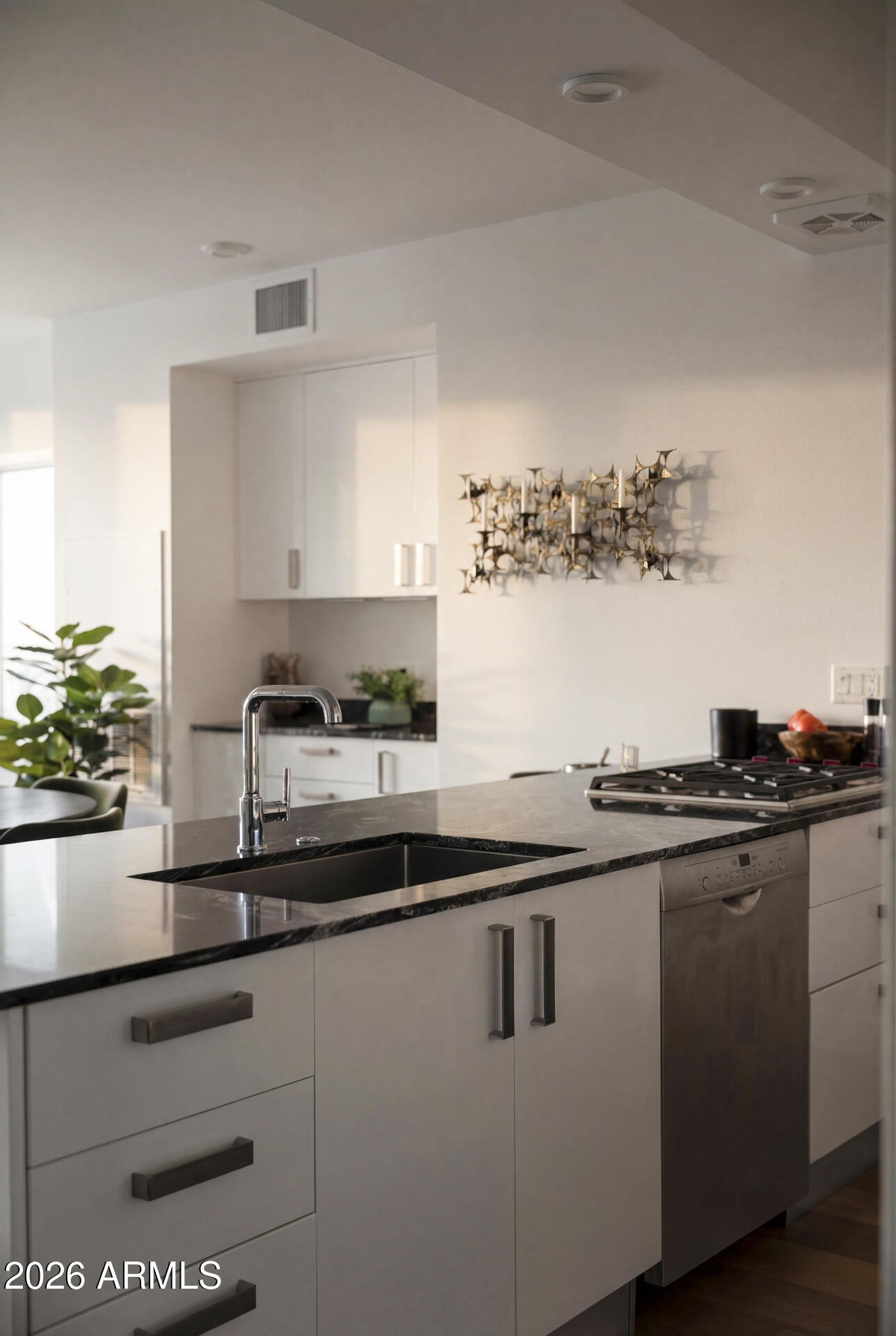 7120 E KIERLAND Boulevard 310