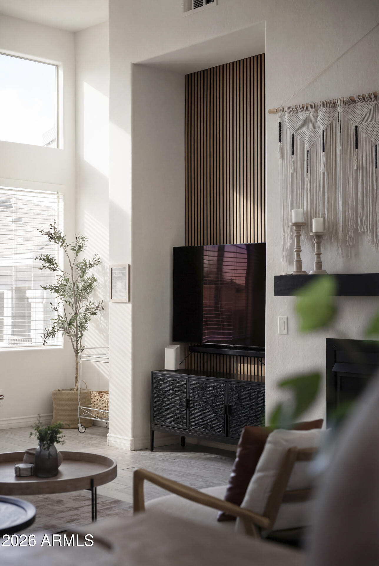 15221 N CLUBGATE Drive 2064