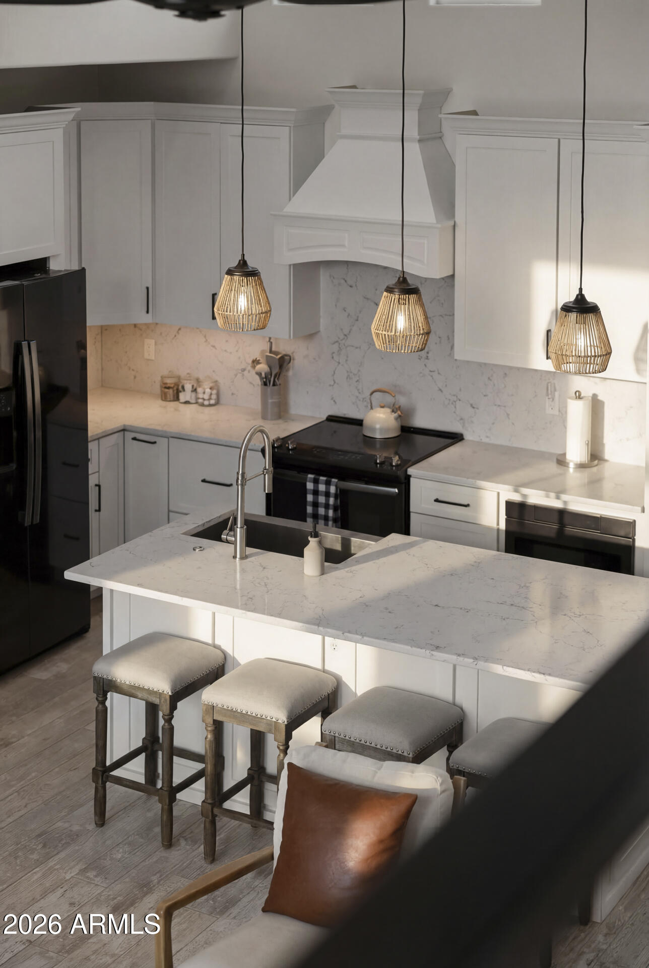 15221 N CLUBGATE Drive 2064