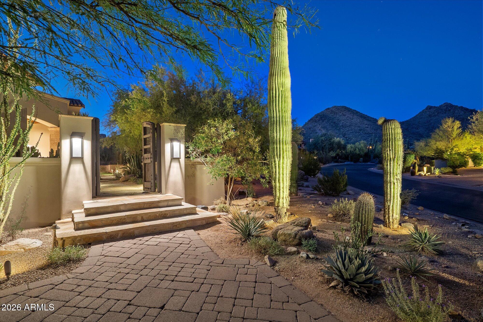 9820 E THOMPSON PEAK Parkway 648