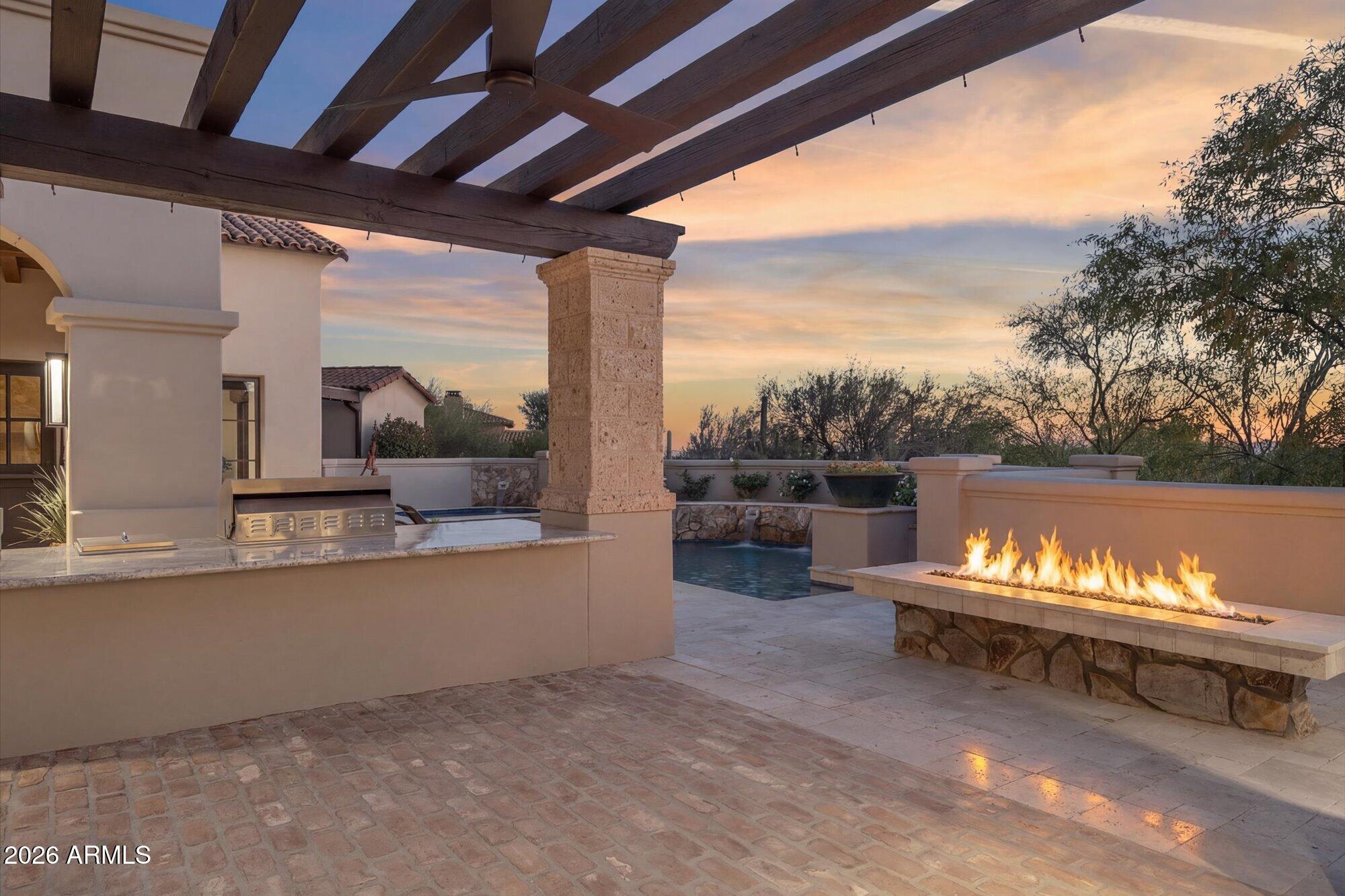 9820 E THOMPSON PEAK Parkway 648