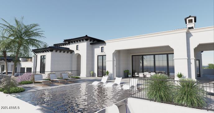 6725 N PALM CANYON Drive 11