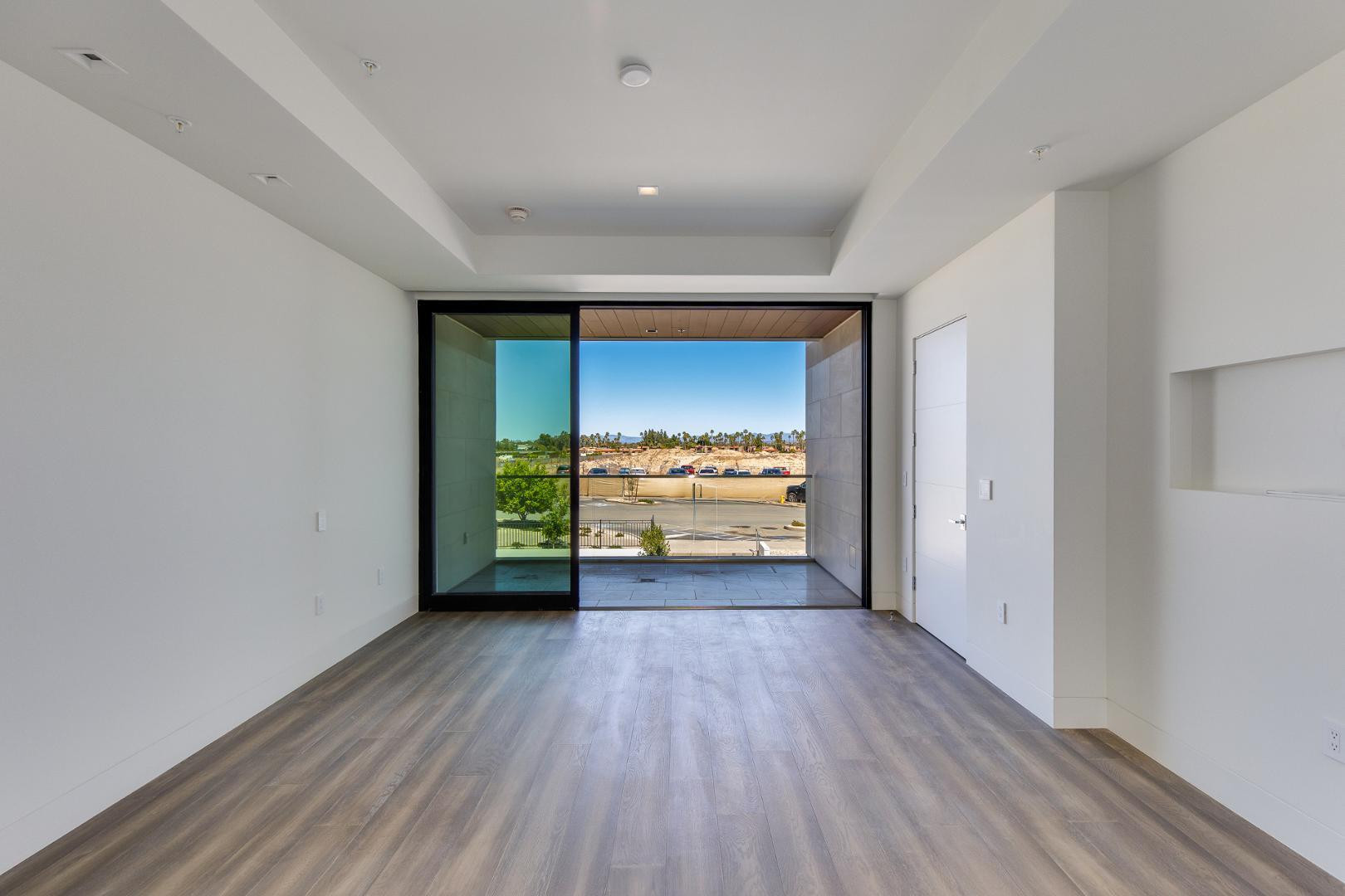 6587 N Palmeraie Boulevard Unit 2011