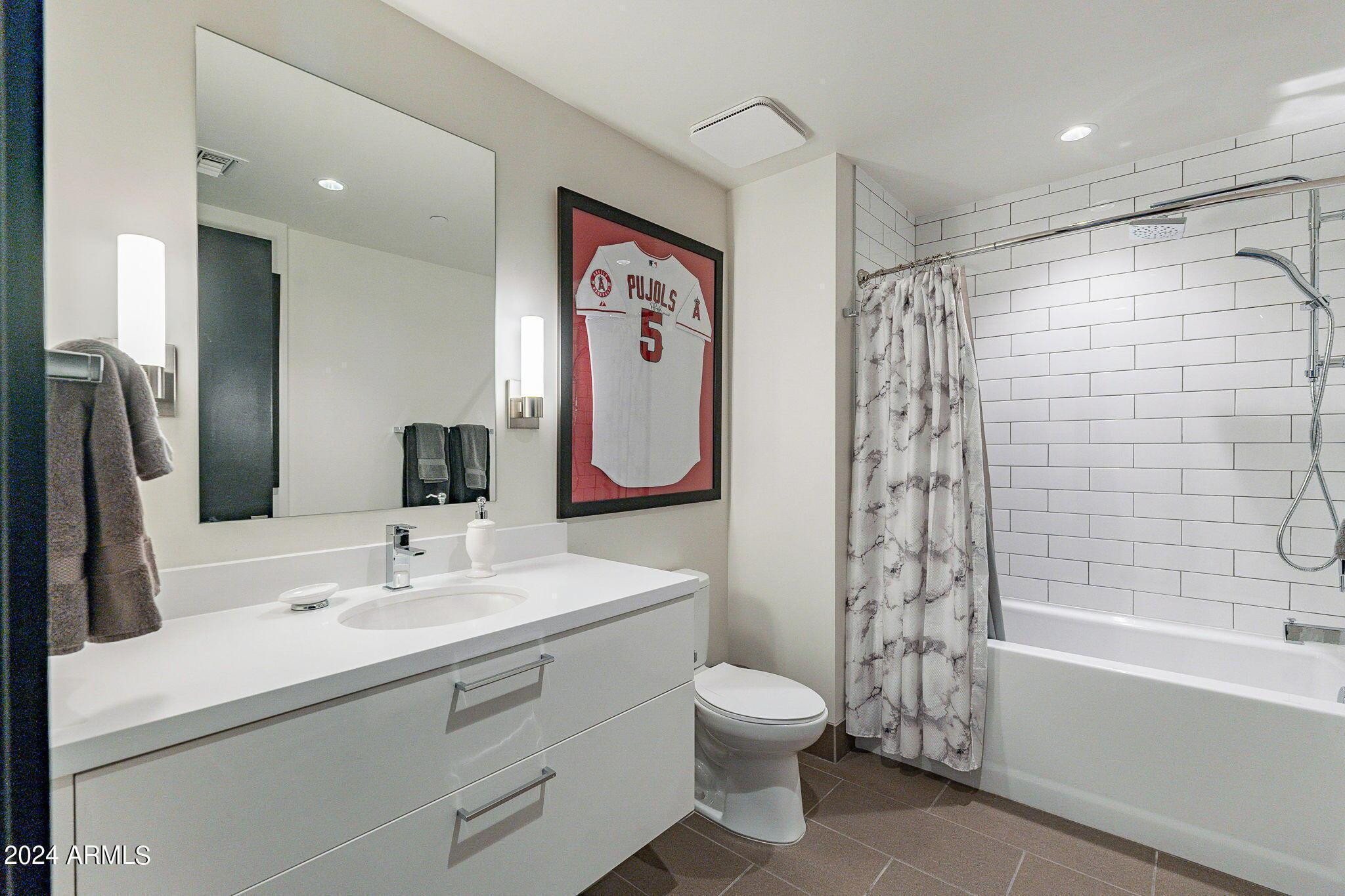 4422 N 75th Street Unit 5011