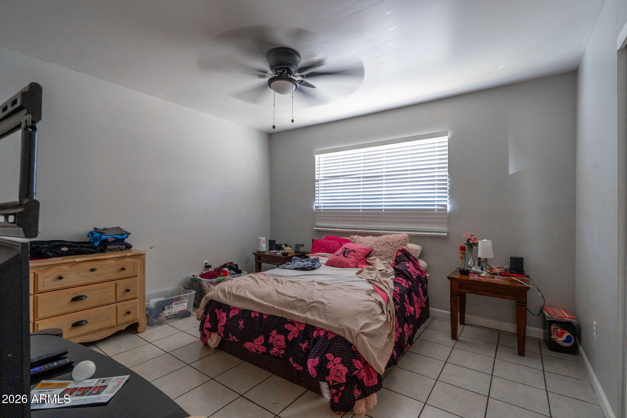3346 W HARMONT Drive