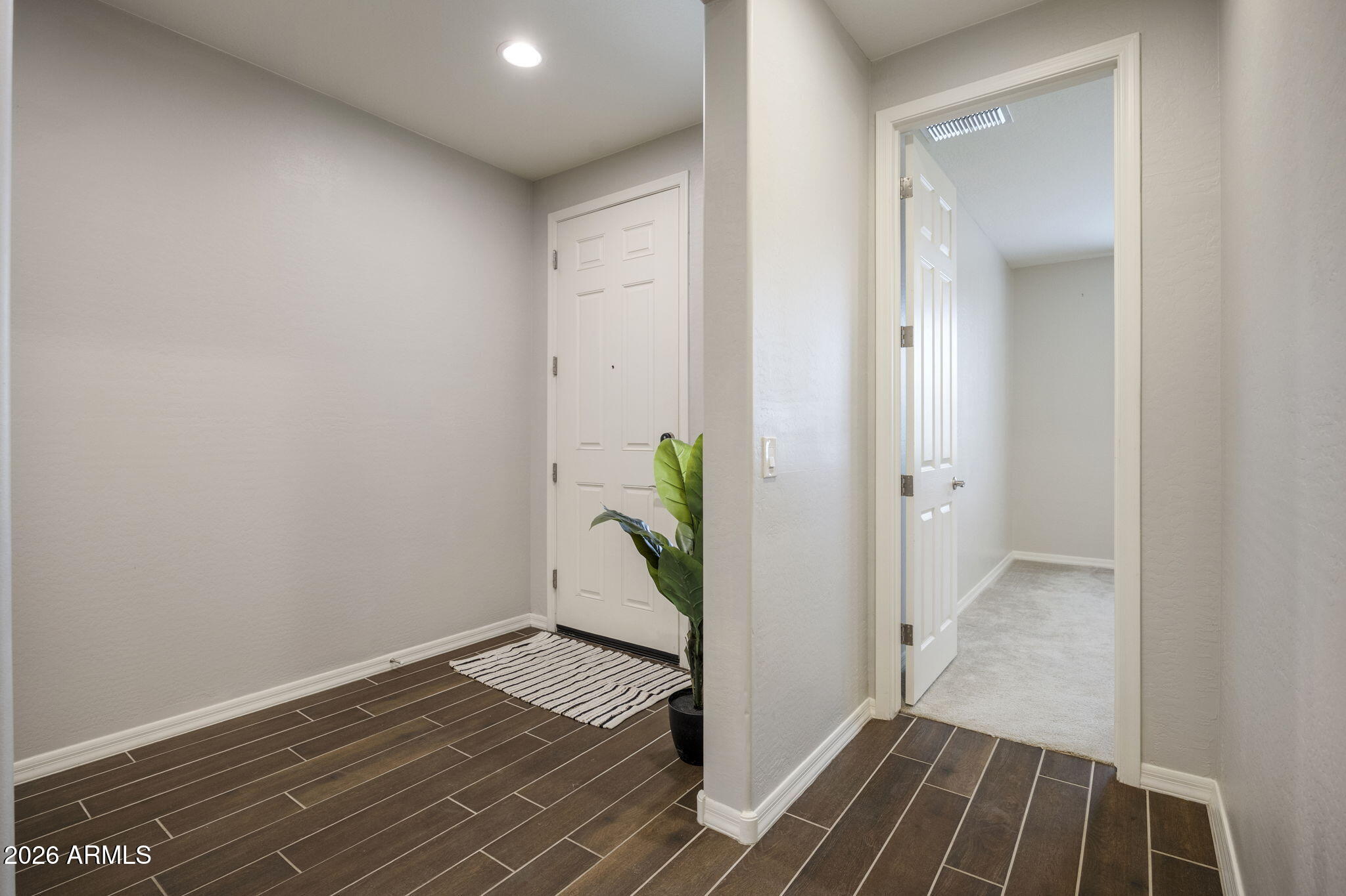 12515 W TUCKEY Lane