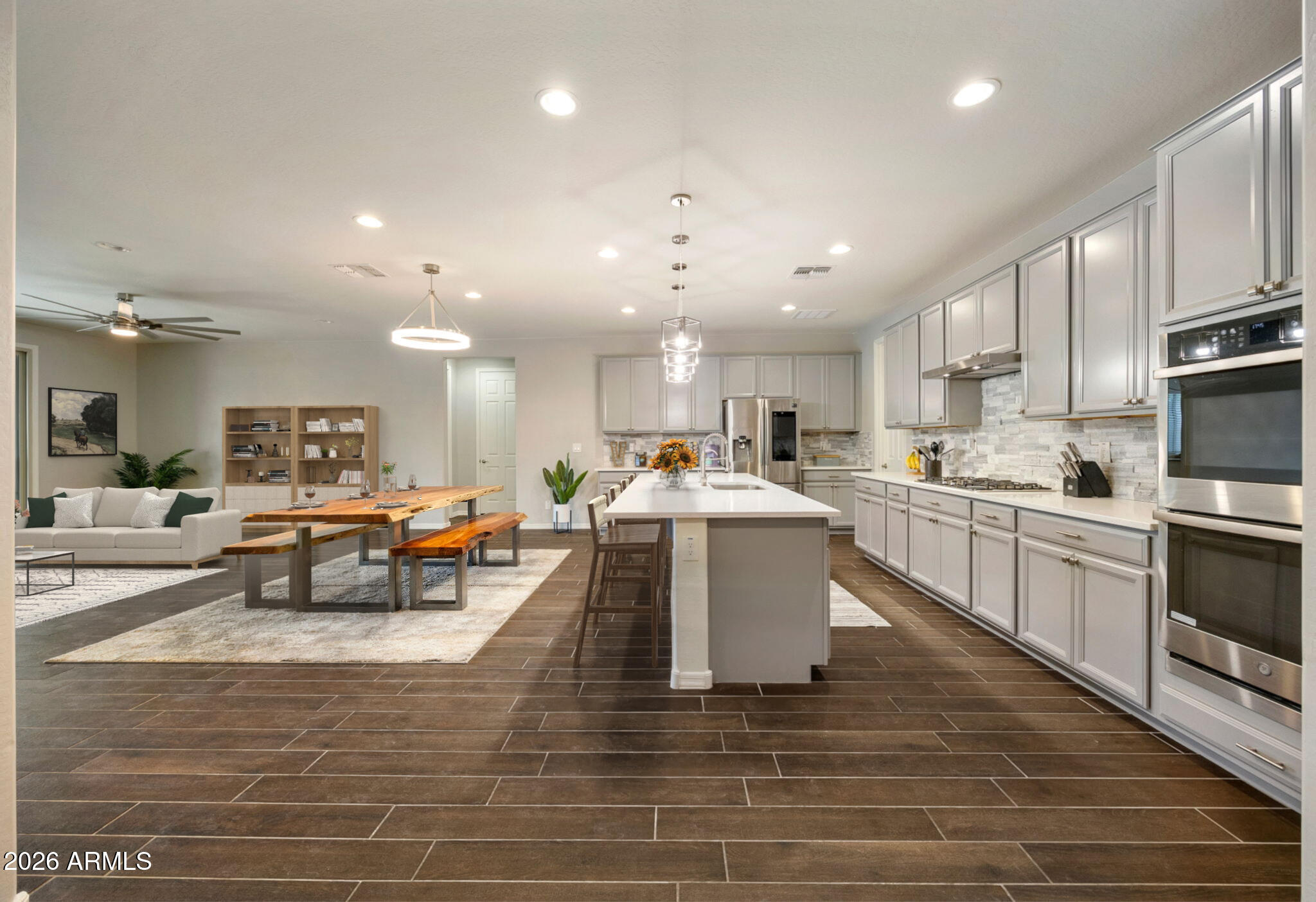 12515 W TUCKEY Lane