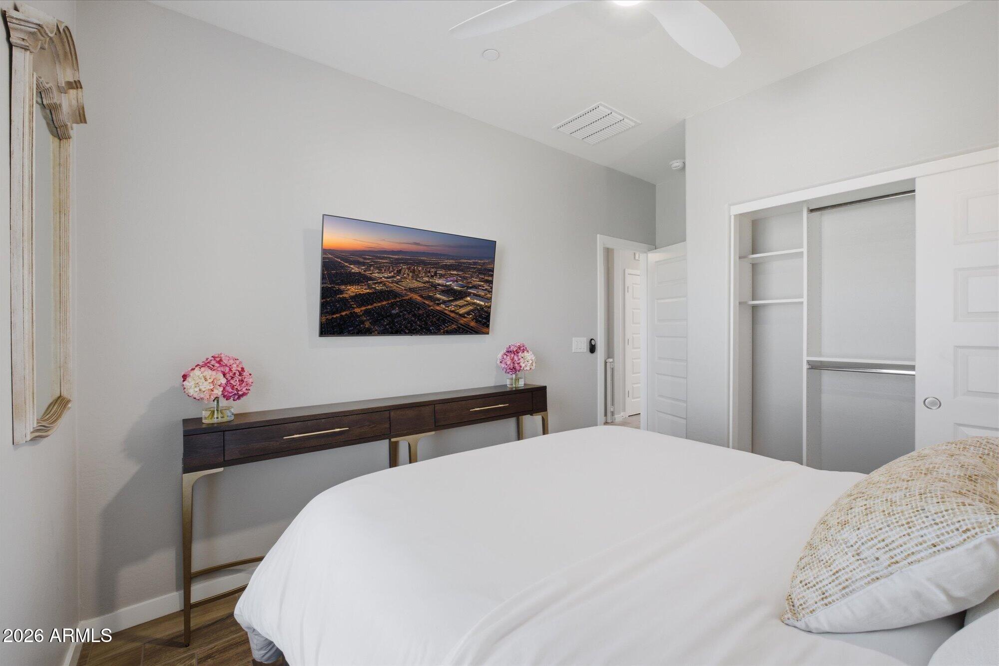 2245 S SABINO Drive 105