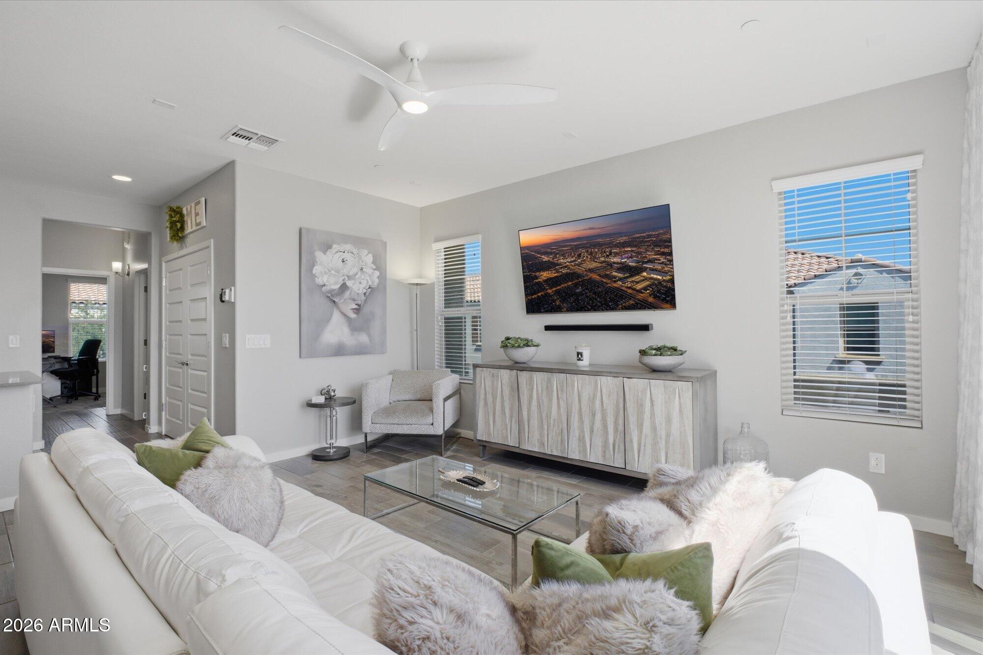2245 S SABINO Drive 105