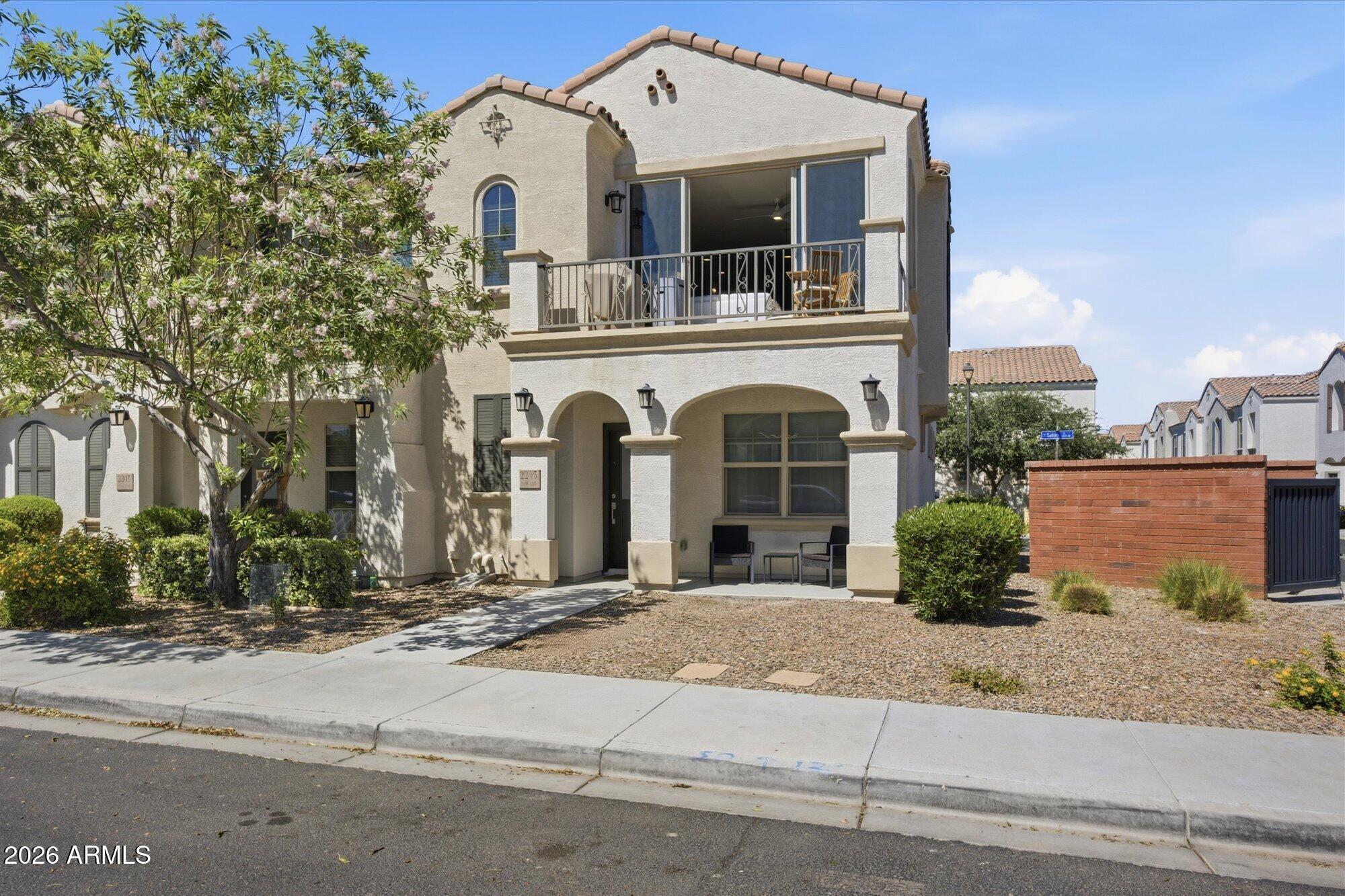 2245 S SABINO Drive 105