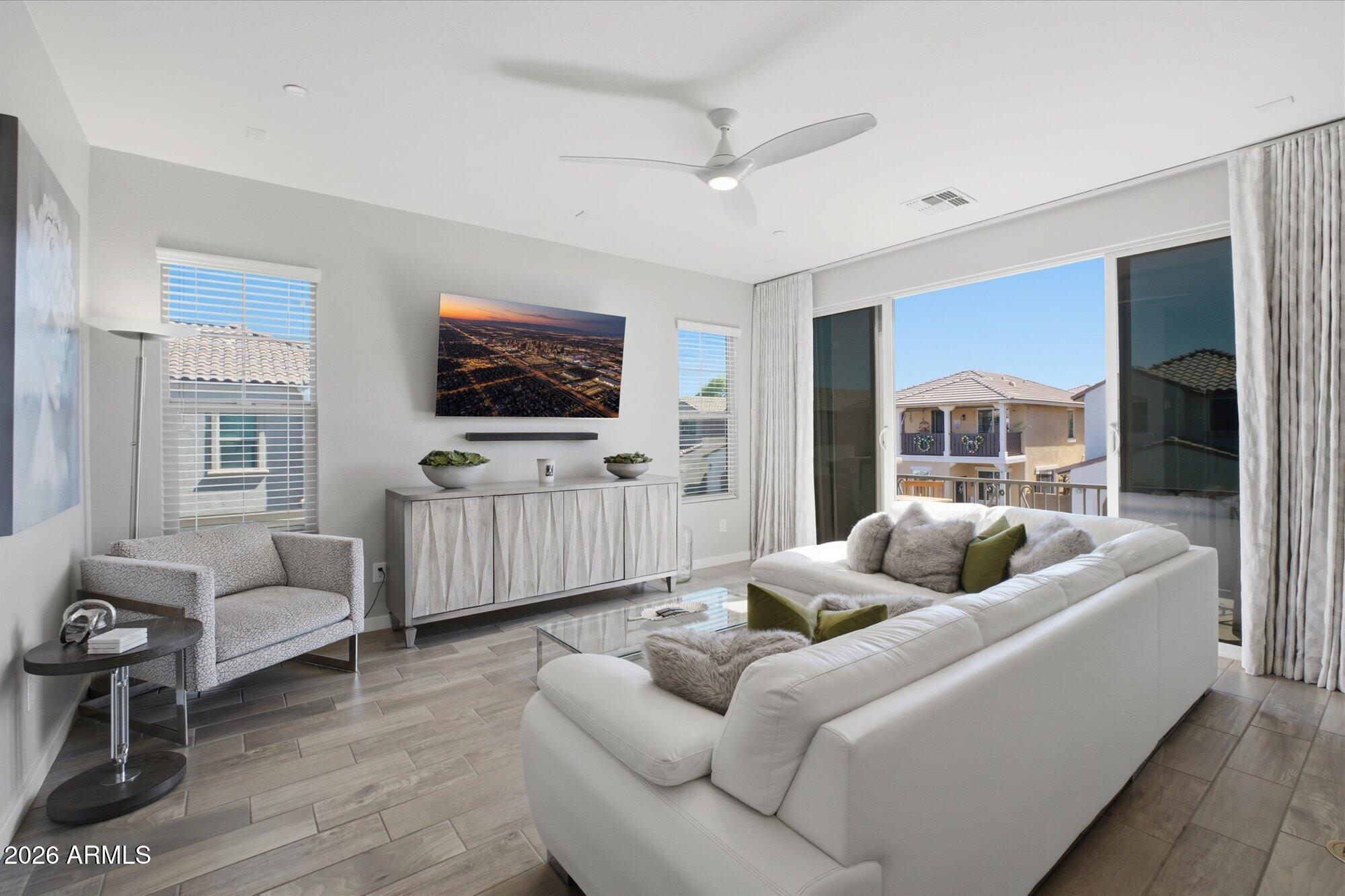 2245 S SABINO Drive 105