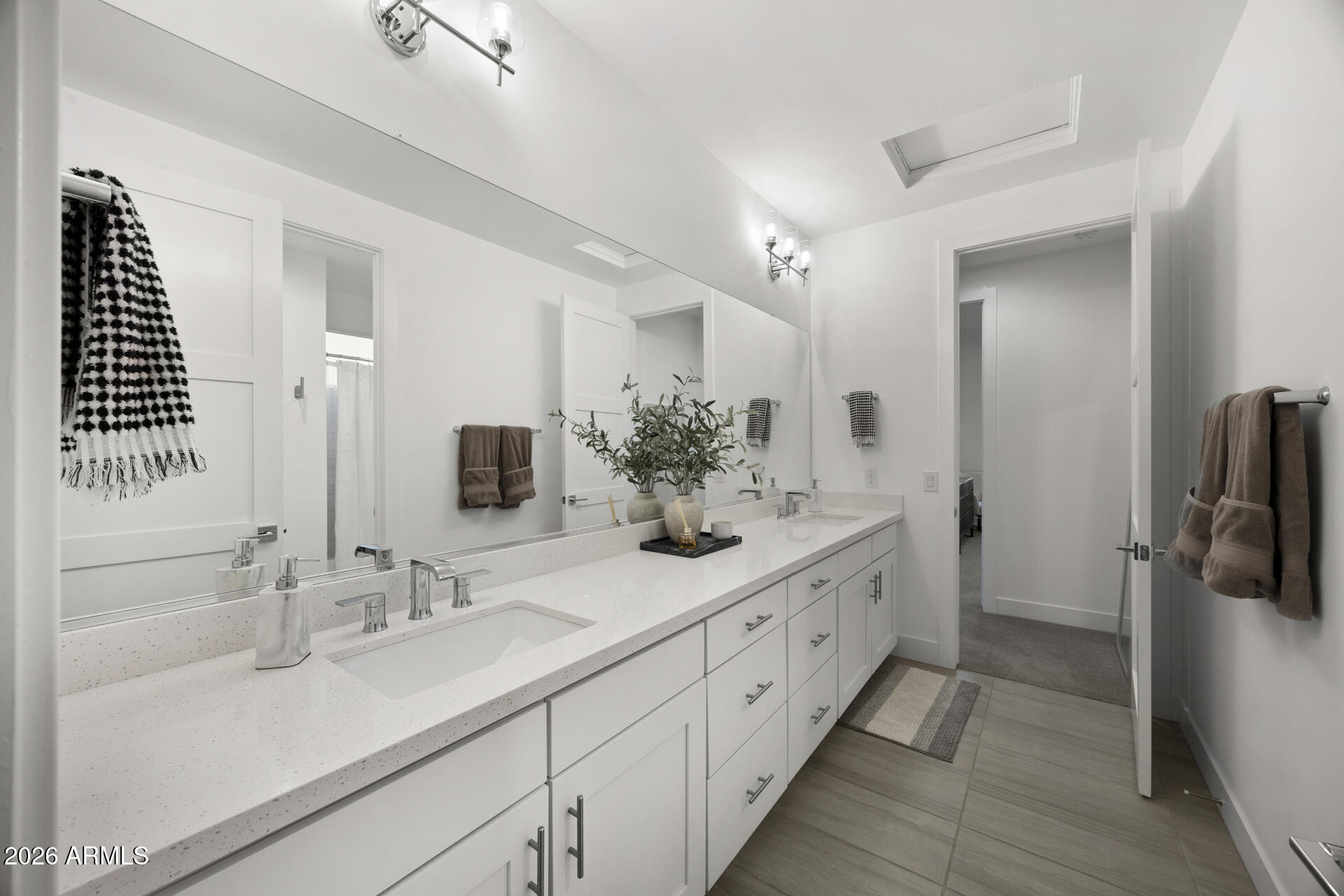 2935 S SANDSTONE Court
