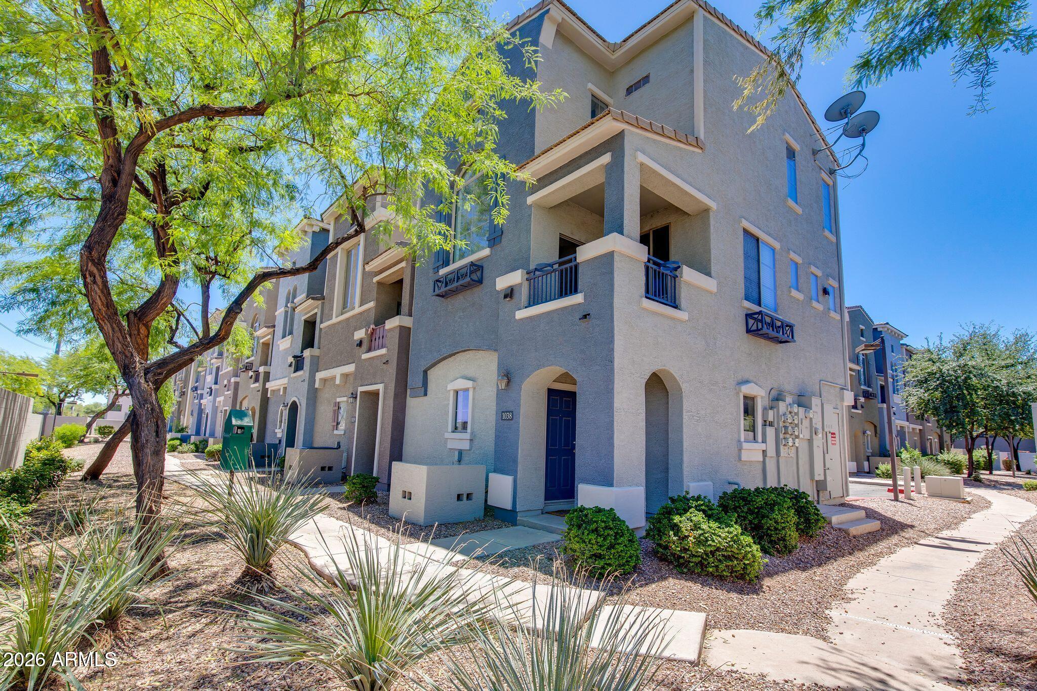 2401 E E Rio Salado Parkway 1040