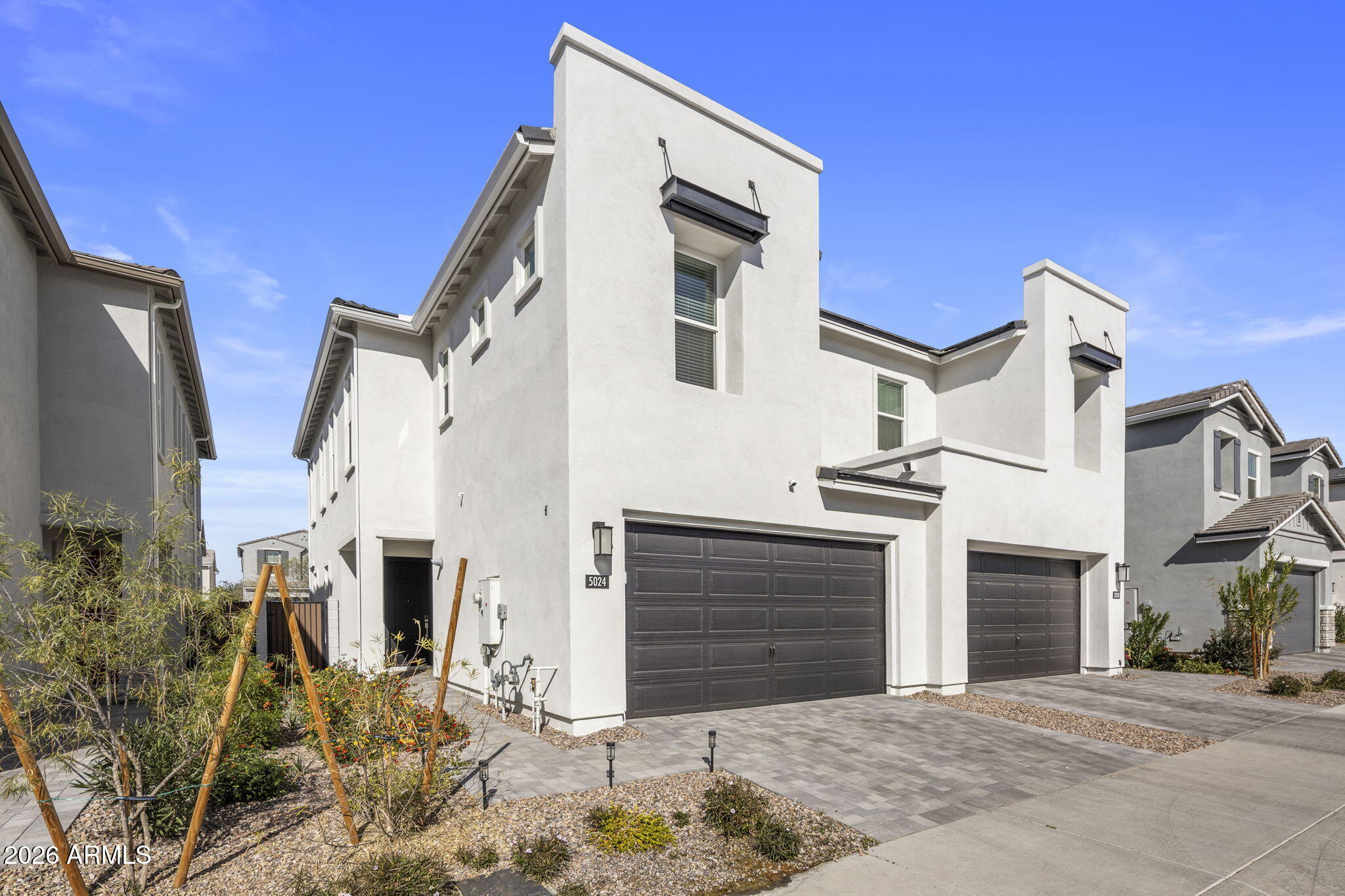 5024 E CAMPO BELLO Drive