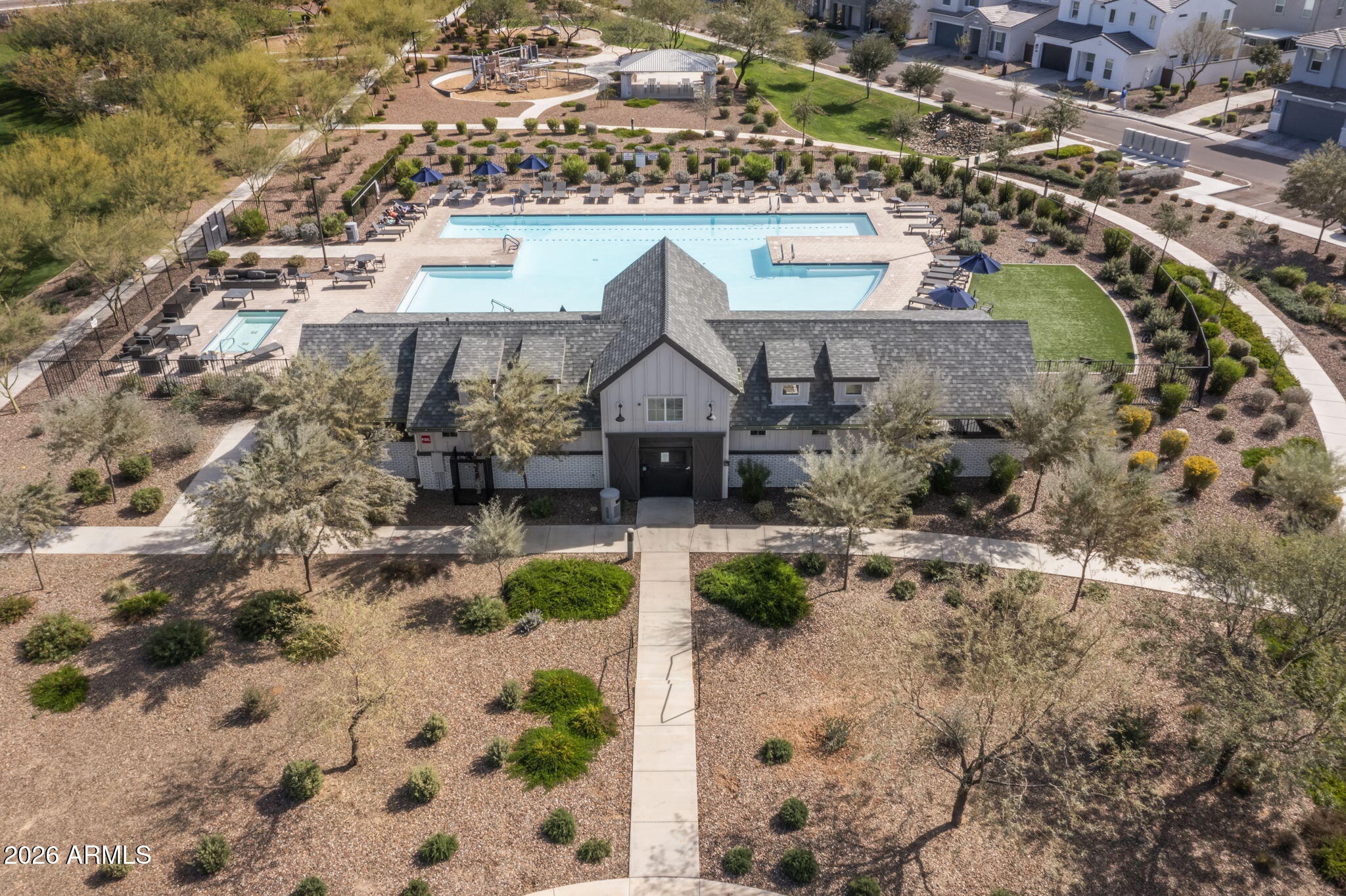 5024 E CAMPO BELLO Drive
