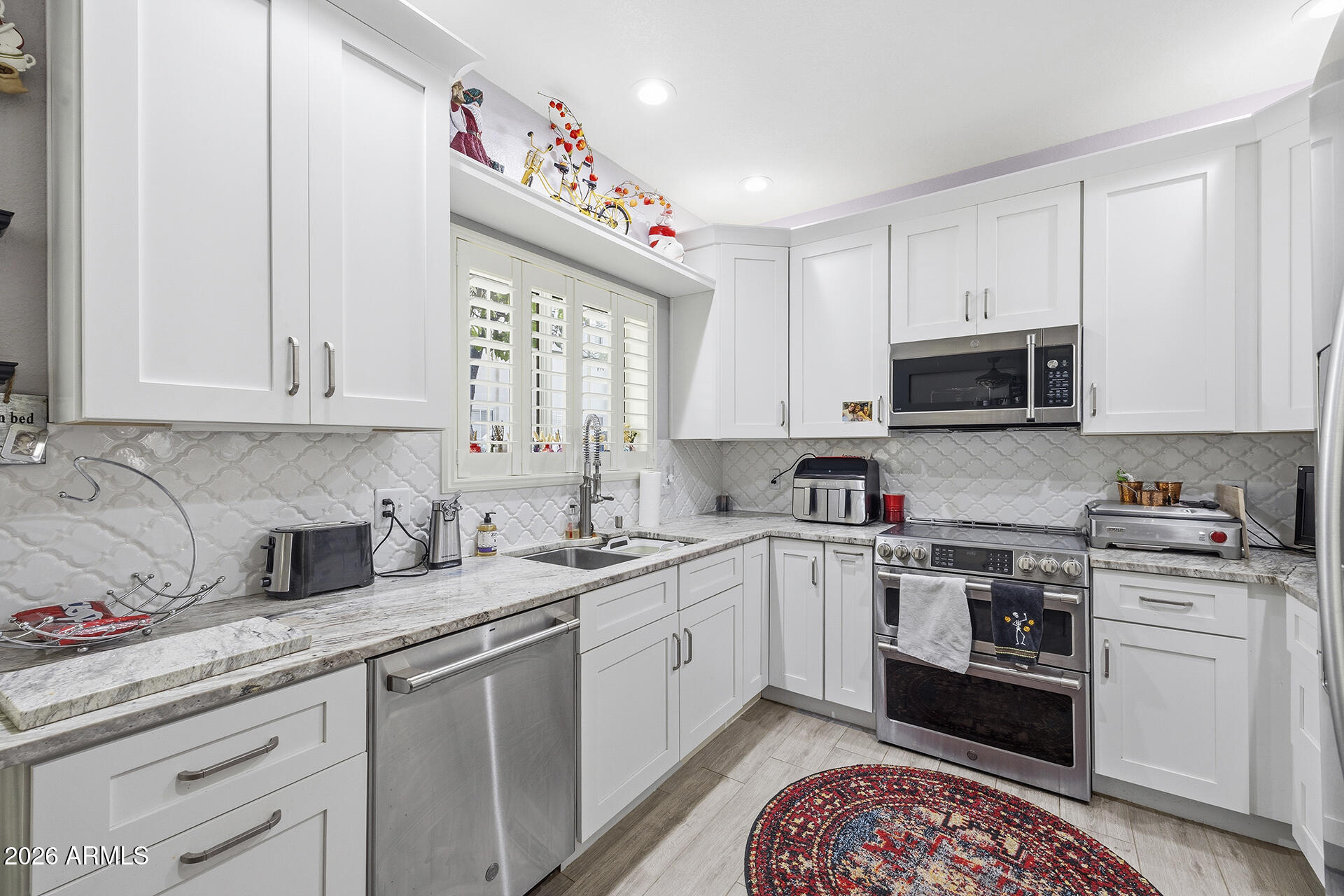 5200 S LAKESHORE Drive 116