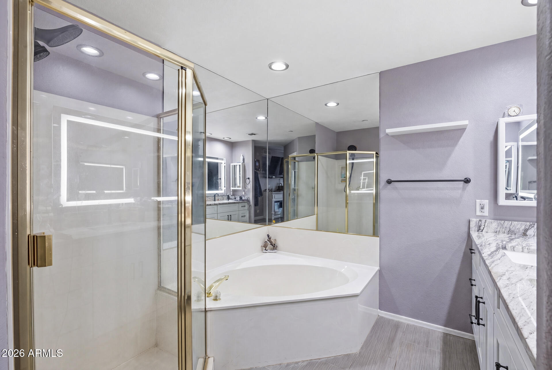 5200 S LAKESHORE Drive 116