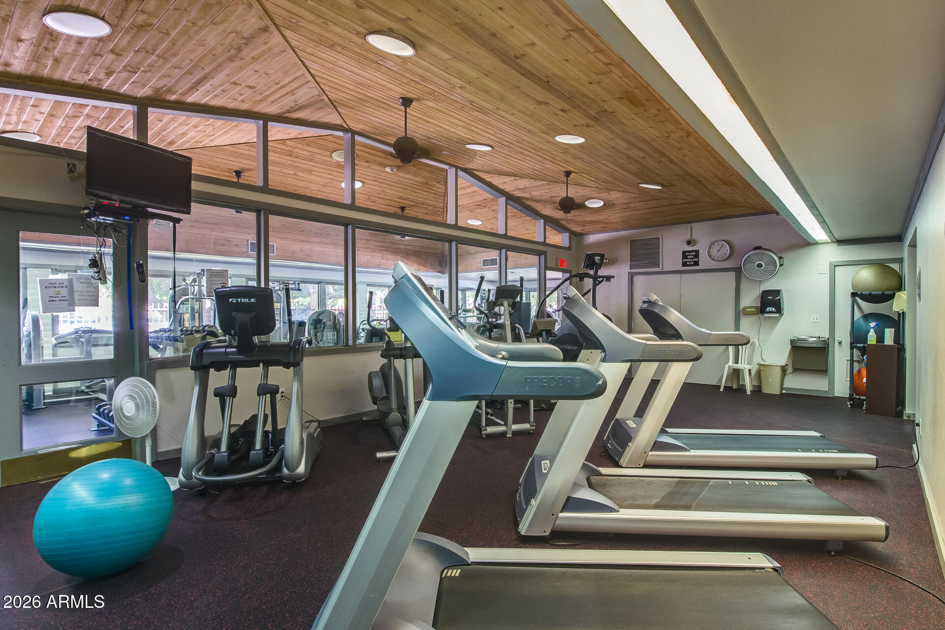 5200 S LAKESHORE Drive 116