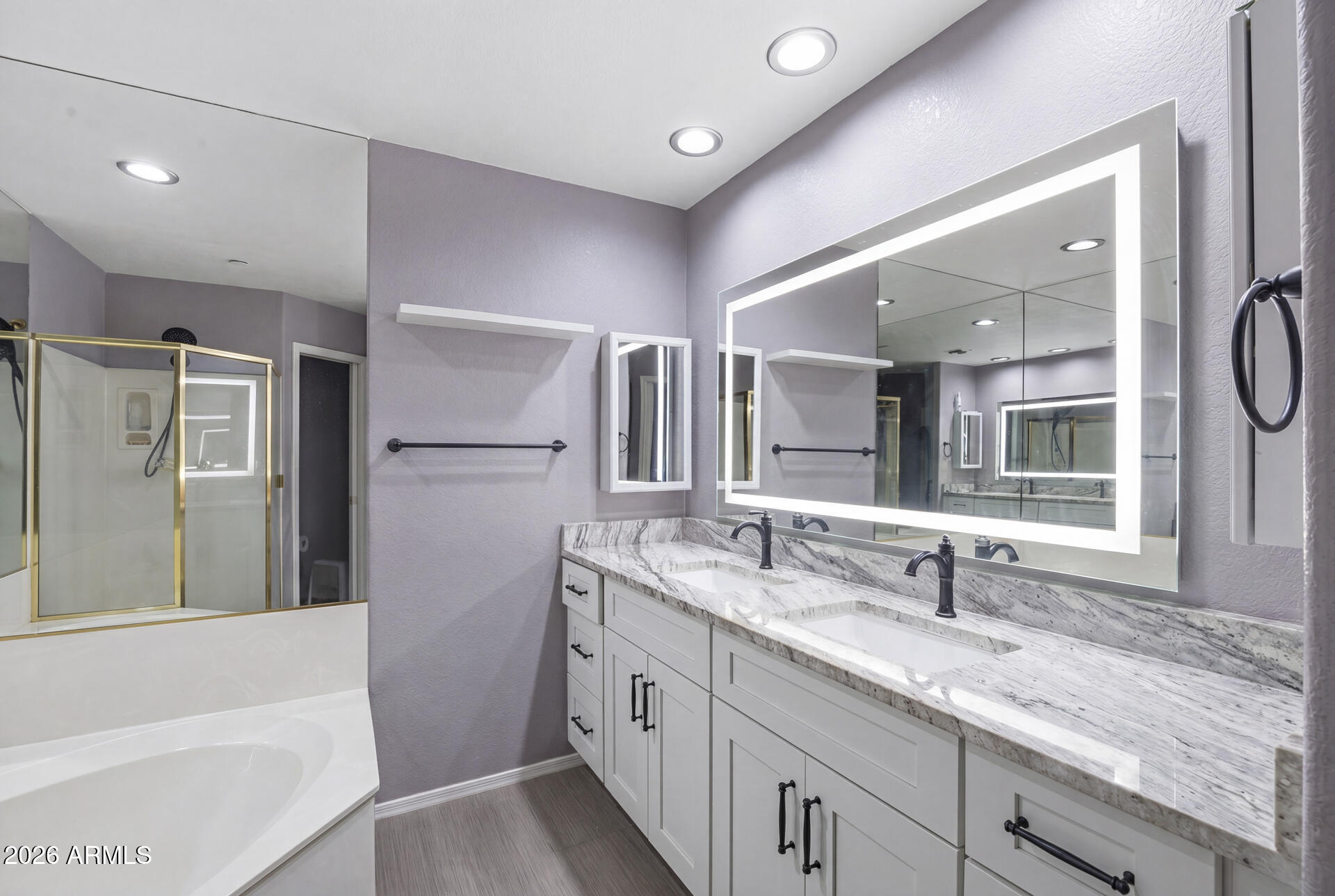 5200 S LAKESHORE Drive 116