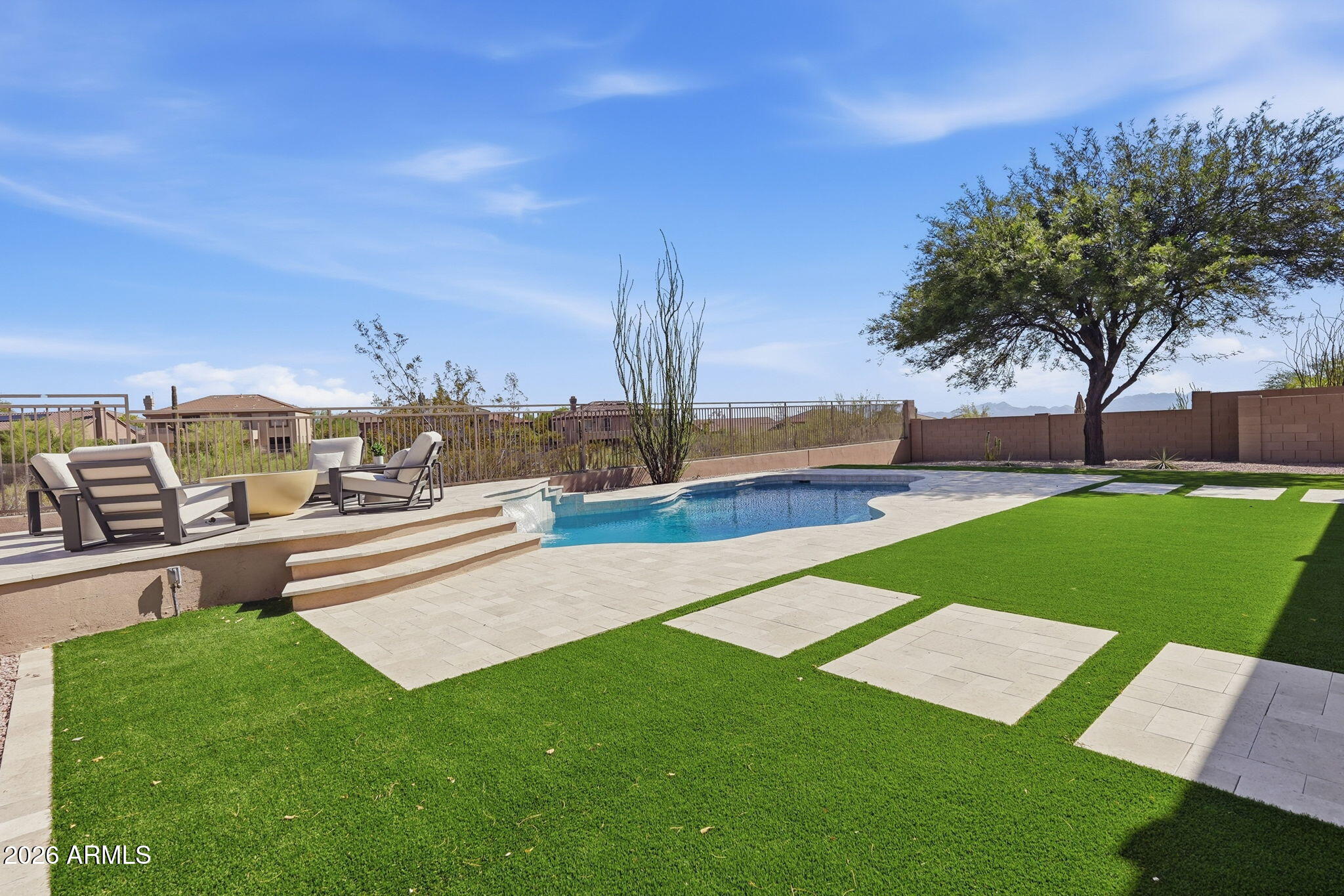10679 E RAINTREE Drive