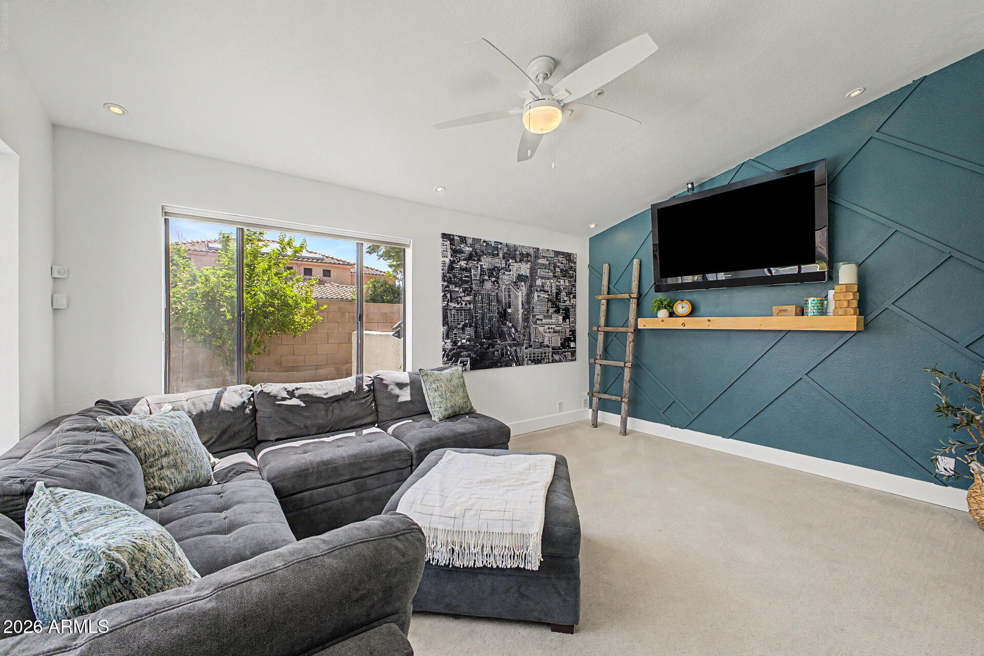 9014 E JANICE Way