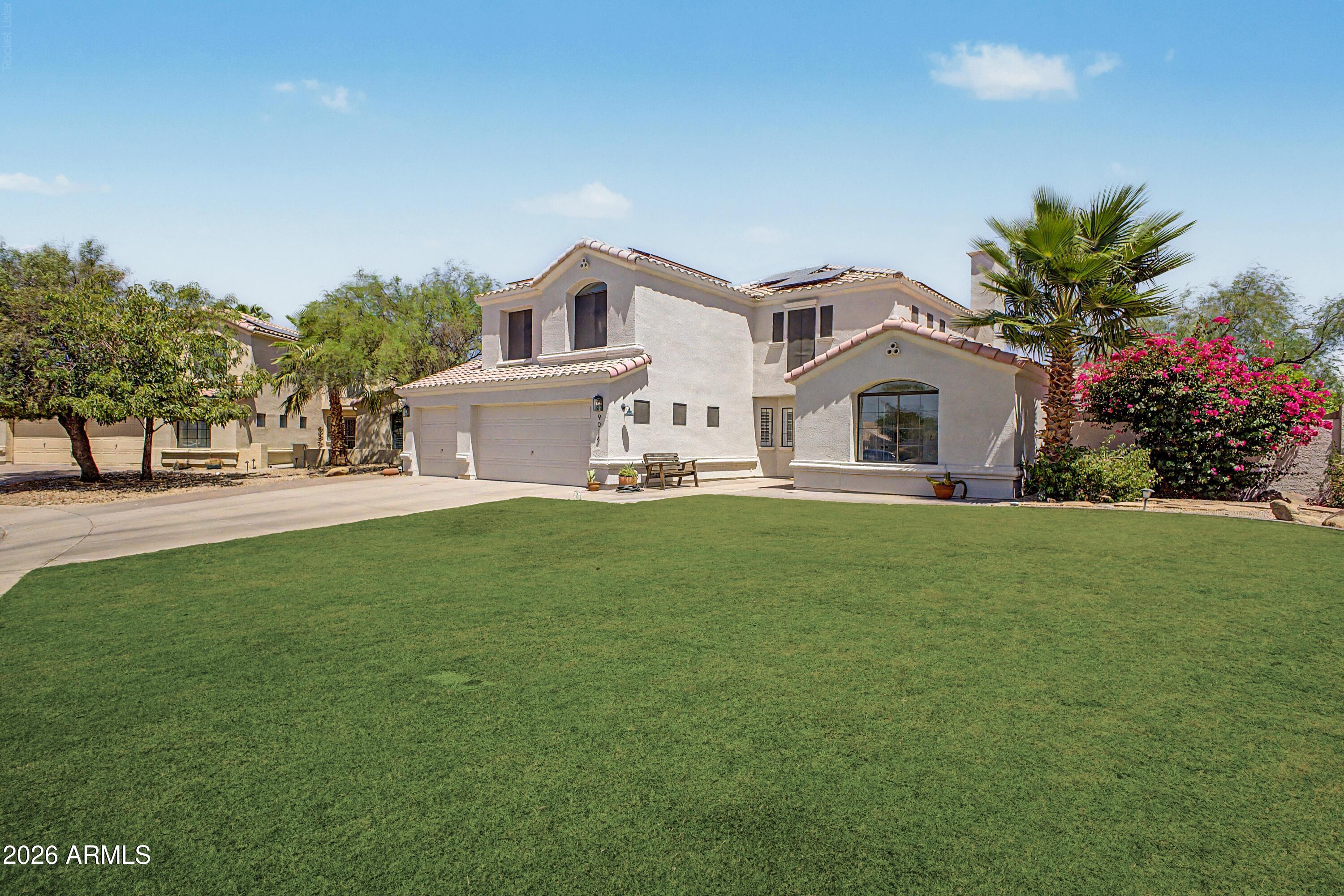9014 E JANICE Way