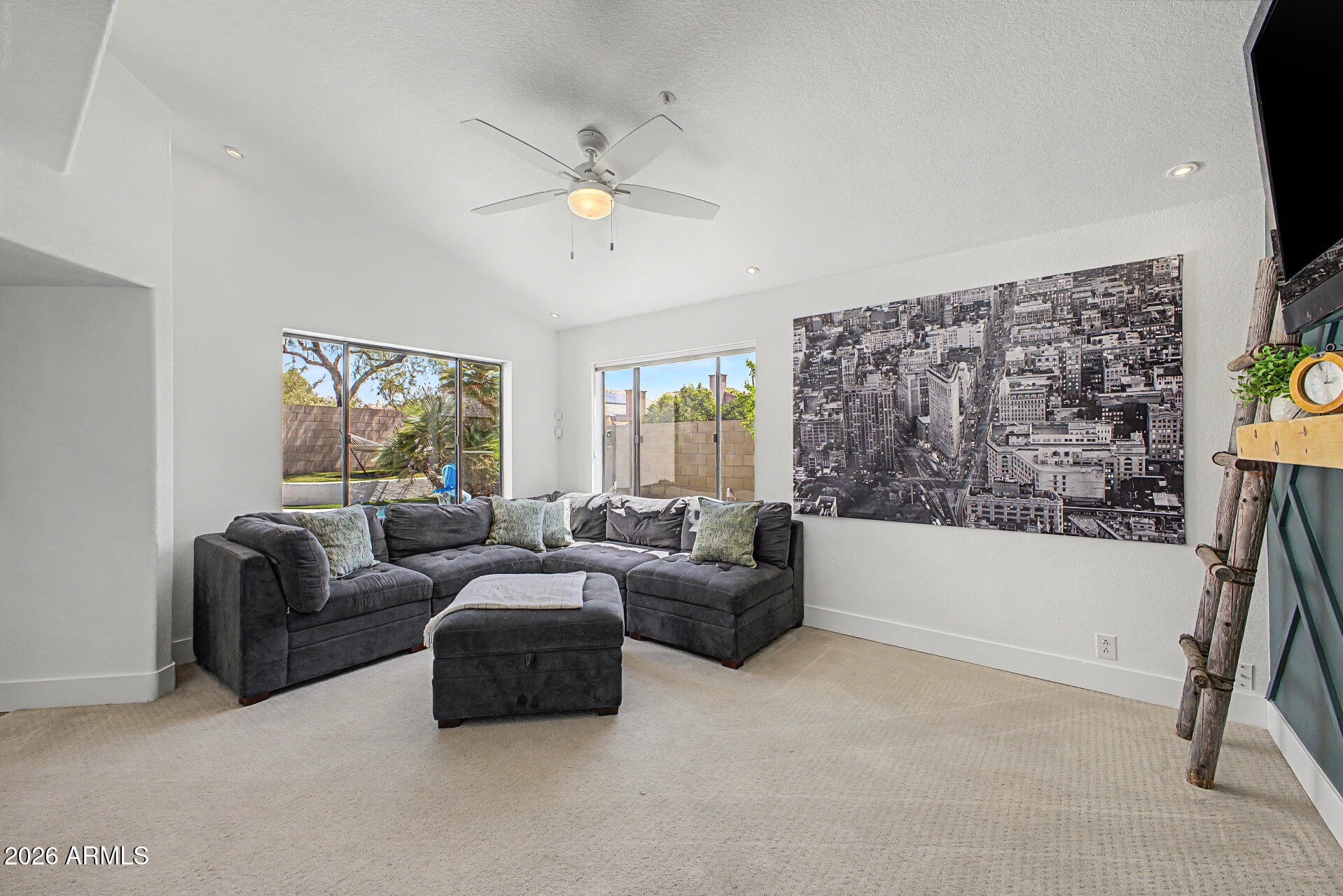 9014 E JANICE Way