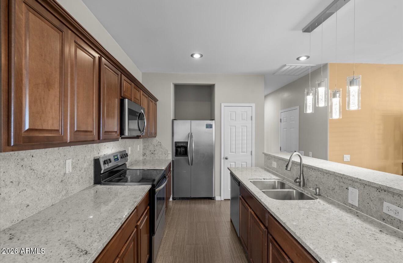 13139 W TUCKEY Lane